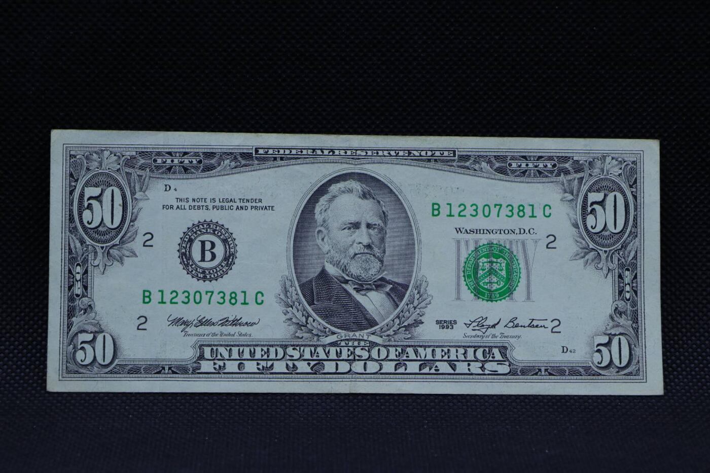 【淘币小摊】限时拍第八百三十拍  散币纸币邮票场  满百包邮可预留两周  周一统一发货   美国1993年50美元【有折】