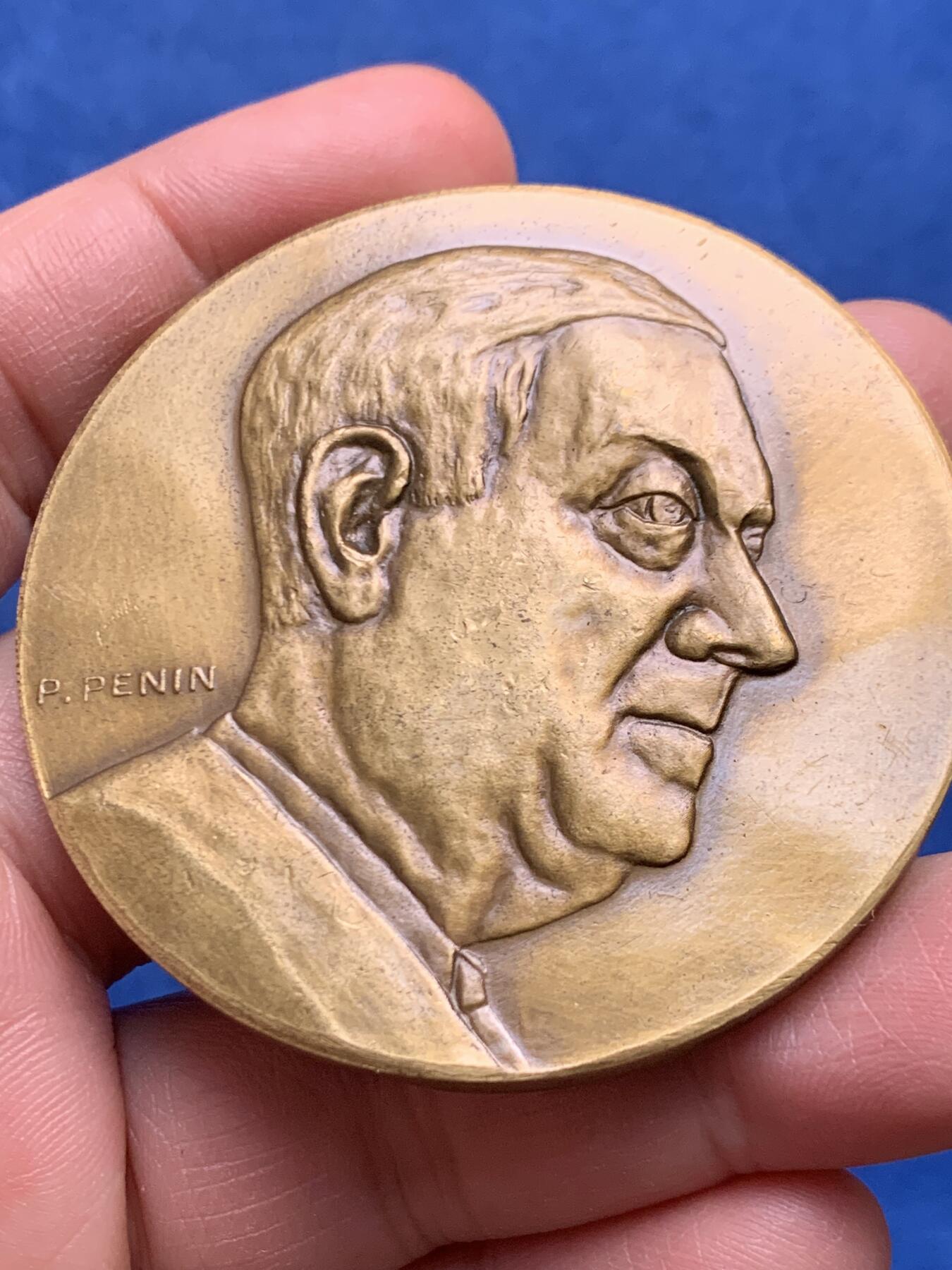 《竞宝斋》第447场 周日，周一，2场连拍 （全场包邮） 法国著名医学教授大铜章 直径57mm 重量84.1g 铜标边铭