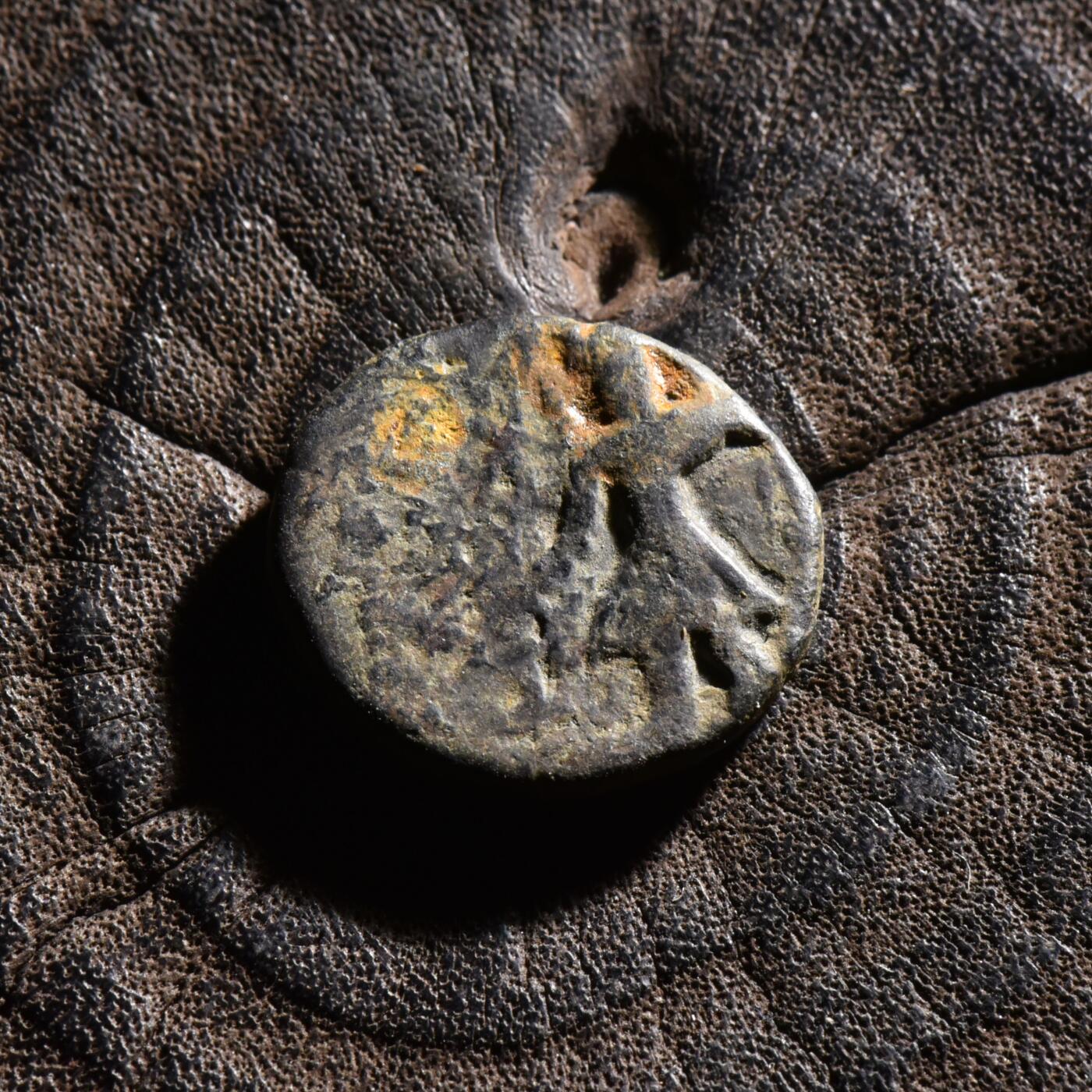 【良泉】【元旦直播场】1月1日晚19.30点开拍！208组西方古代钱币、日本朝鲜花钱 佛教的三大护法王——迦腻色伽一世，公元128-158年【古印度】贵霜王朝“娜娜女神”一德拉克马铜币，3.52克