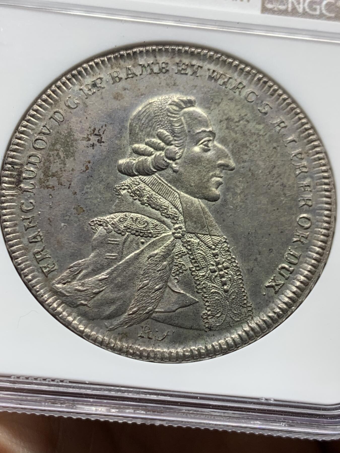 《竞宝斋》第447场 周日，周一，2场连拍 （全场包邮） NGC MS62 德国 1786年 维尔茨堡主教区  2泰勒大银币 56.13克 双倍的享受 包浆自然 小天使鼻尖清晰 非常稀少的品种 具体细节状态见图