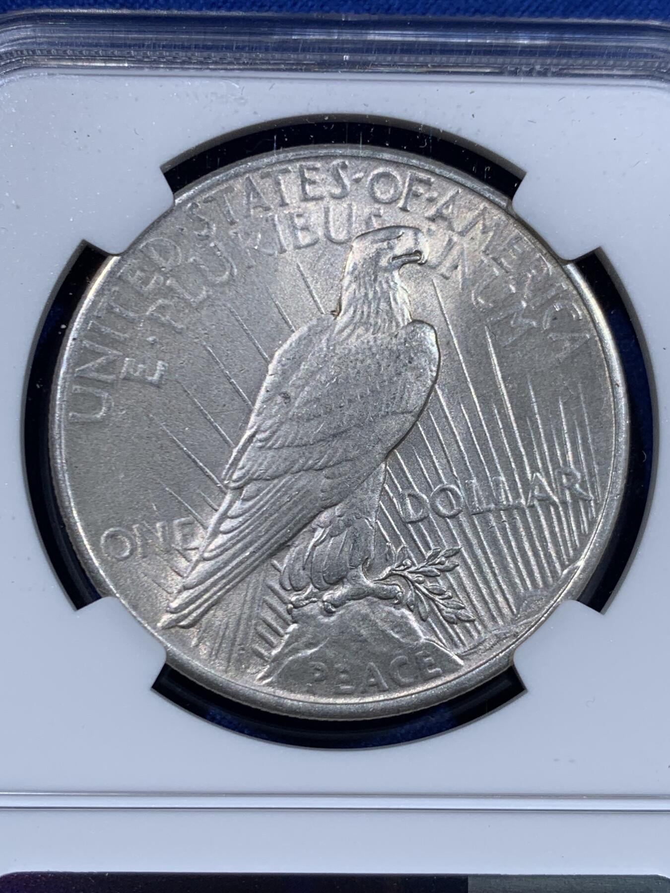 《竞宝斋》第447场 周日，周一，2场连拍 （全场包邮） NGC UNCD 美国1925年和平女神1美元大银币 少见年份 底板状态不错 深打 性价比之选