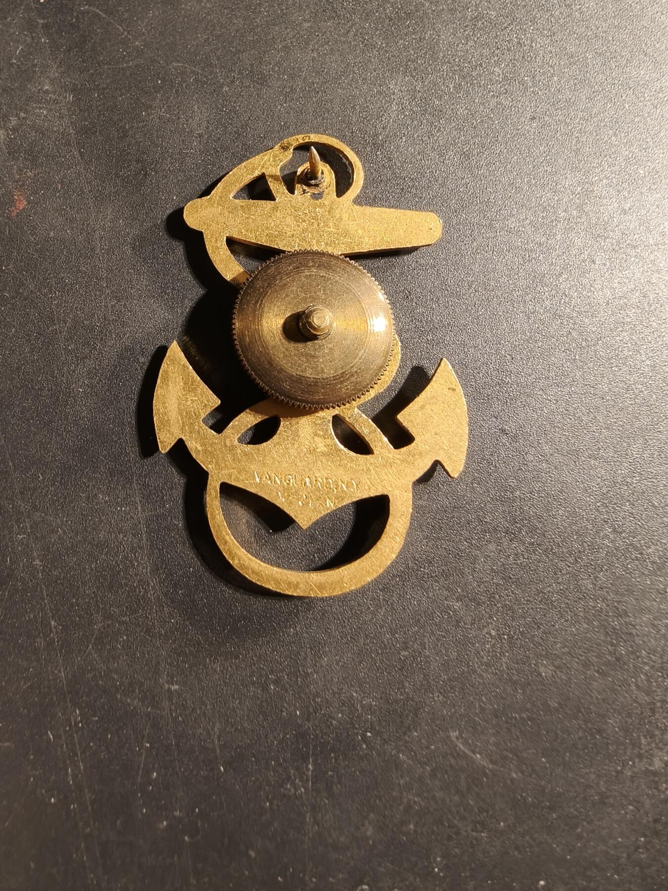 老王徽章第169期 美国海军少尉证章       带厂标