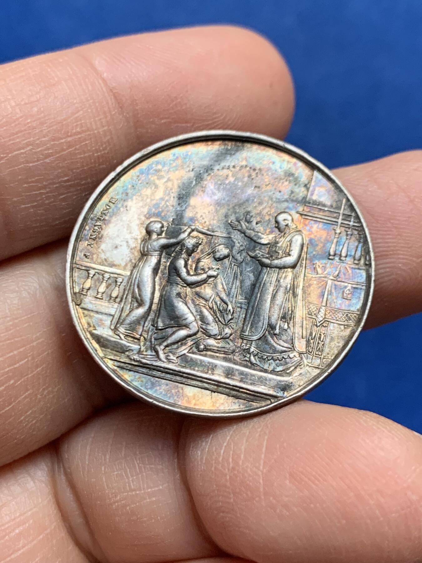 《竞宝斋》第447场 周日，周一，2场连拍 （全场包邮） 法国结婚银质纪念章 11.2克 29.8mm 早期无边铭 细节见图