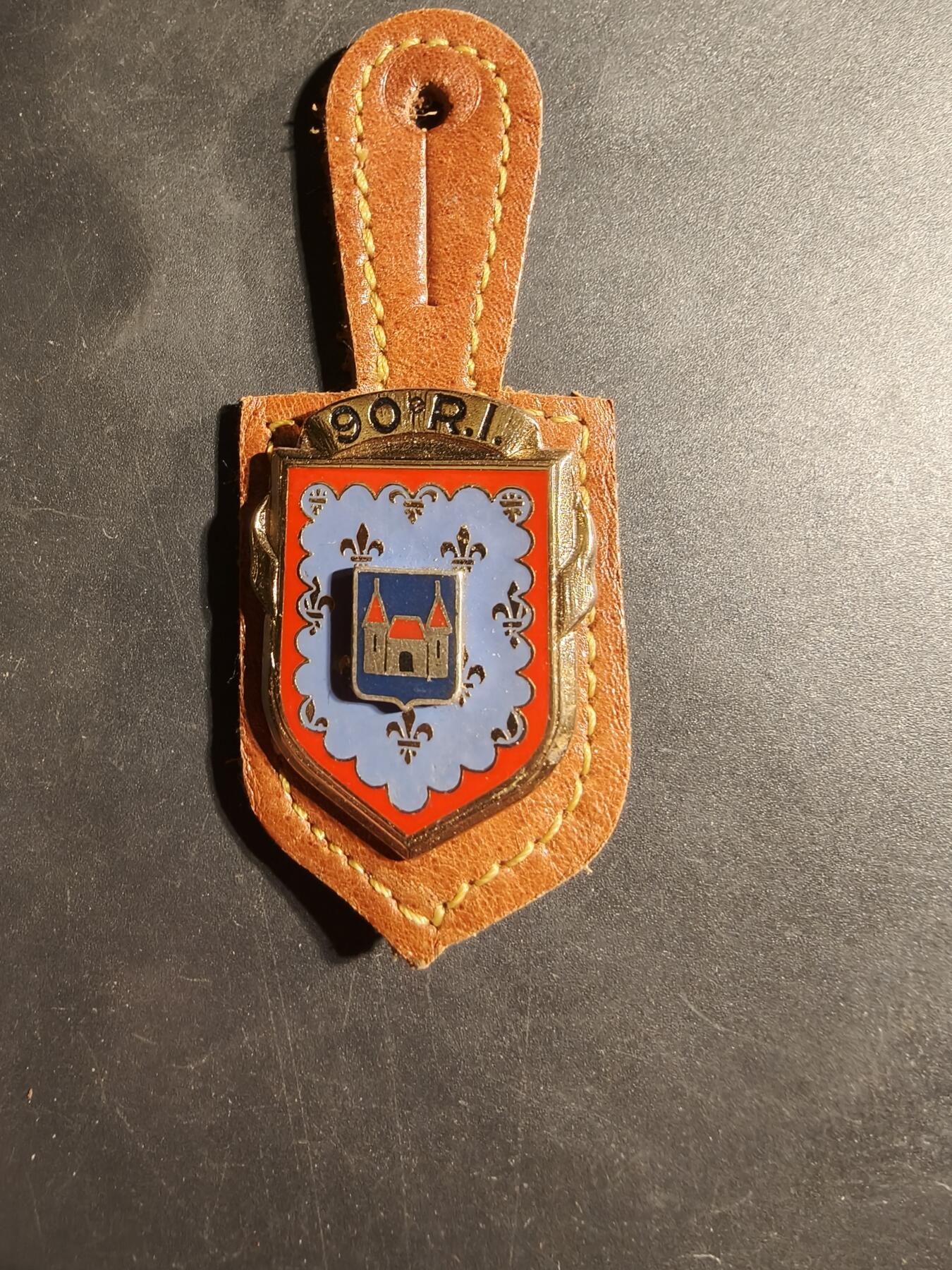 老王徽章第169期 法国第90步兵团证章
