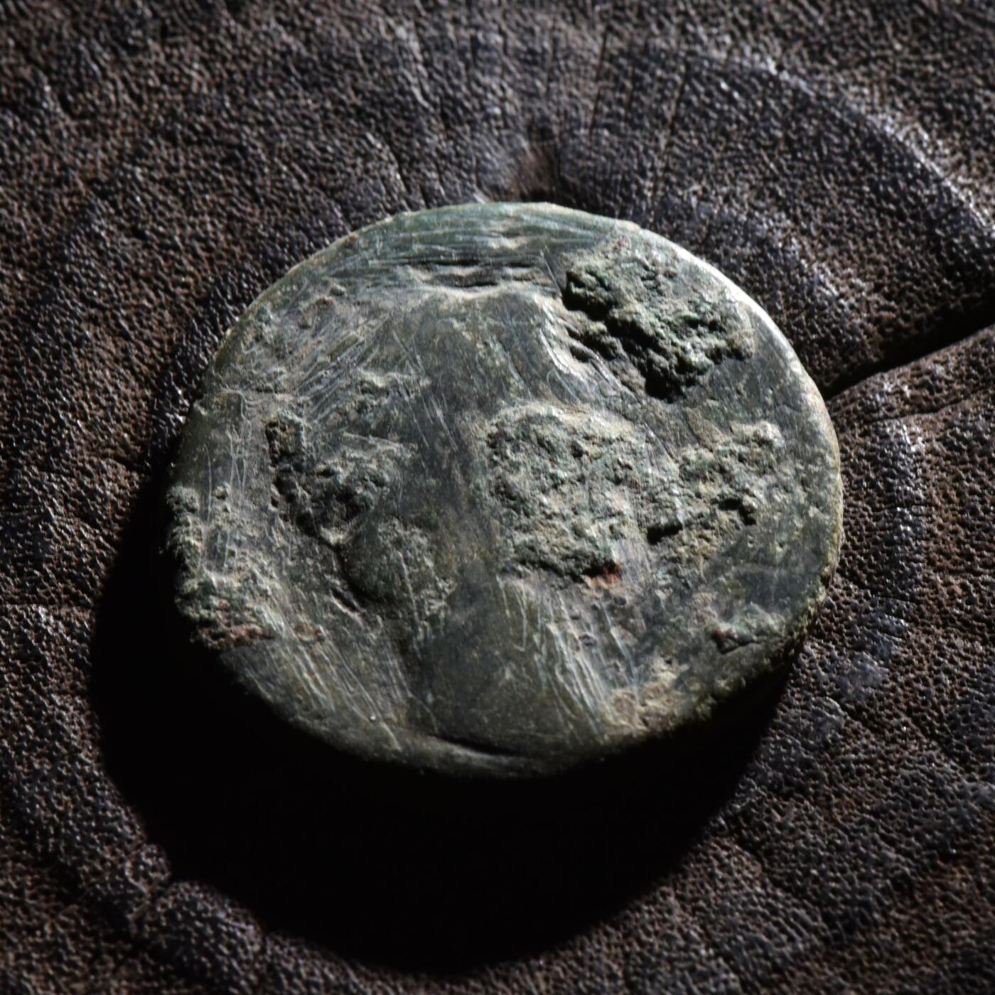 【良泉】【元旦直播场】1月1日晚19.30点开拍！208组西方古代钱币、日本朝鲜花钱 公元前7年【古罗马】奥古斯都，阿斯铜币，背制币官马库斯·萨尔维乌斯·奥托（M SALVIVS OTHO IIIVIR AAAFF）8.93克