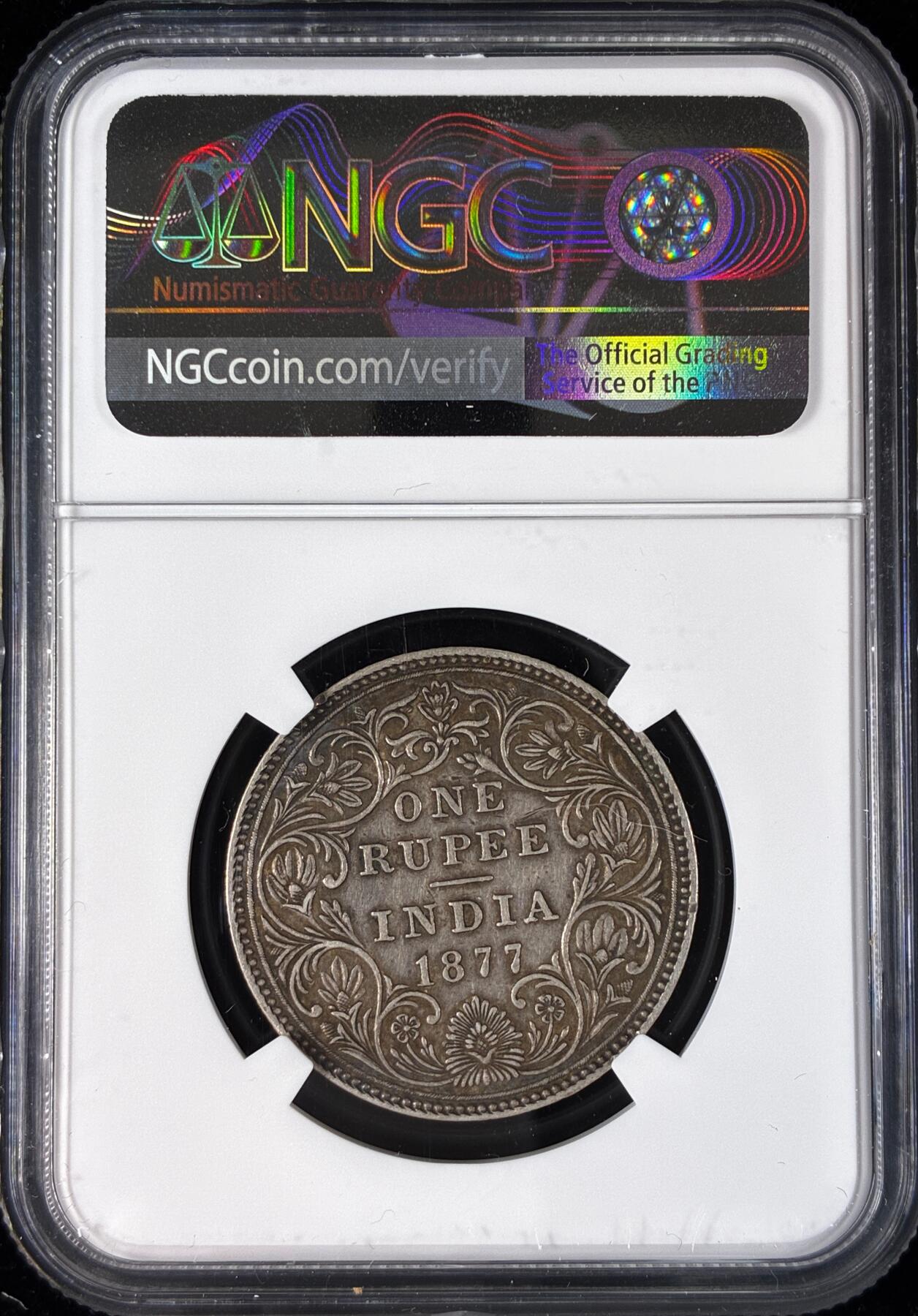 【雨安】【直播拍卖】【世界币章121期-评级币】2025-12-20 周六 19:30 保真 [评级亚洲] India 英属印度 1卢比 1877年 维多利亚  NGC-XF45