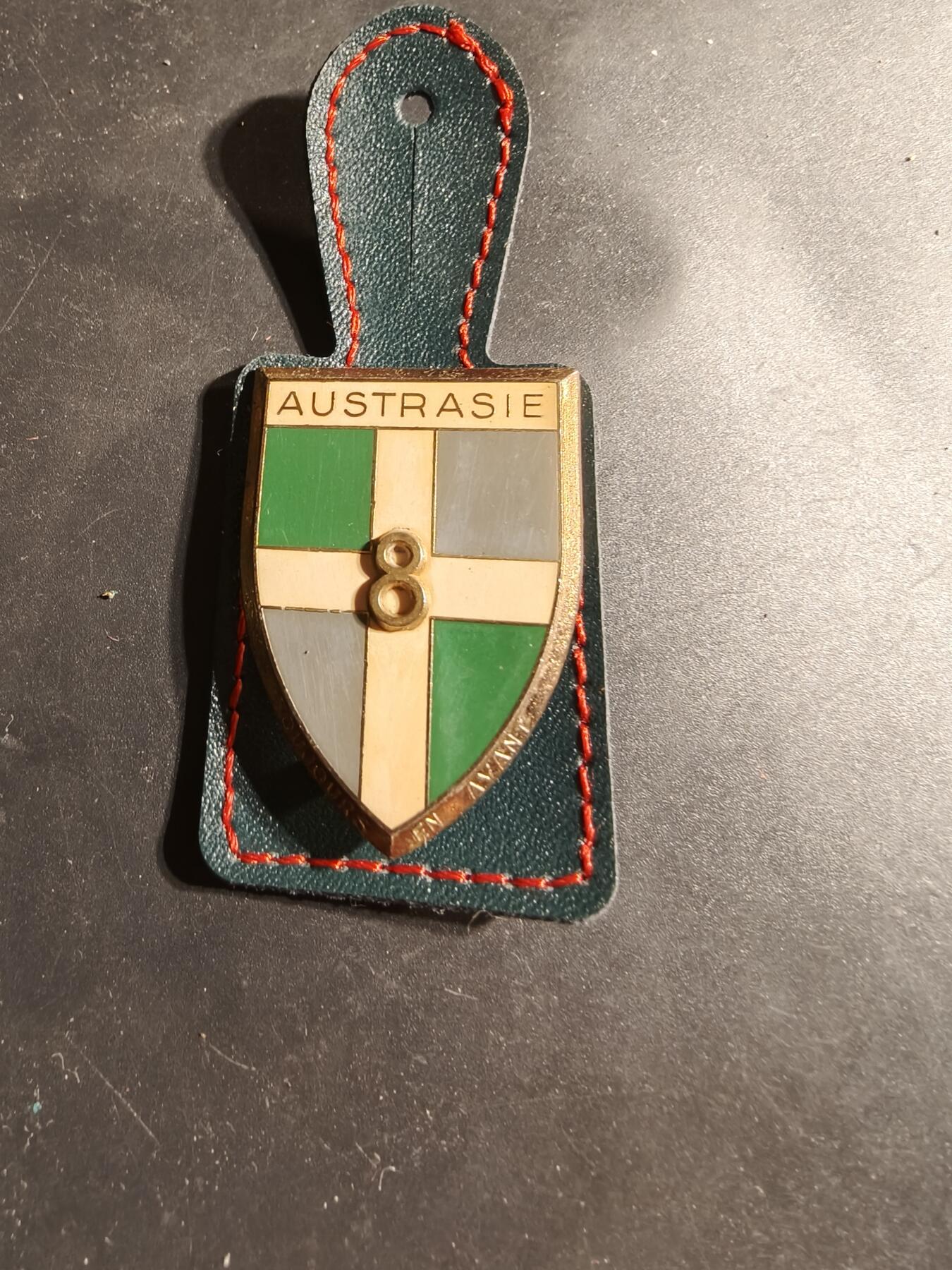 老王徽章第169期 法国陆军第8步兵团证章