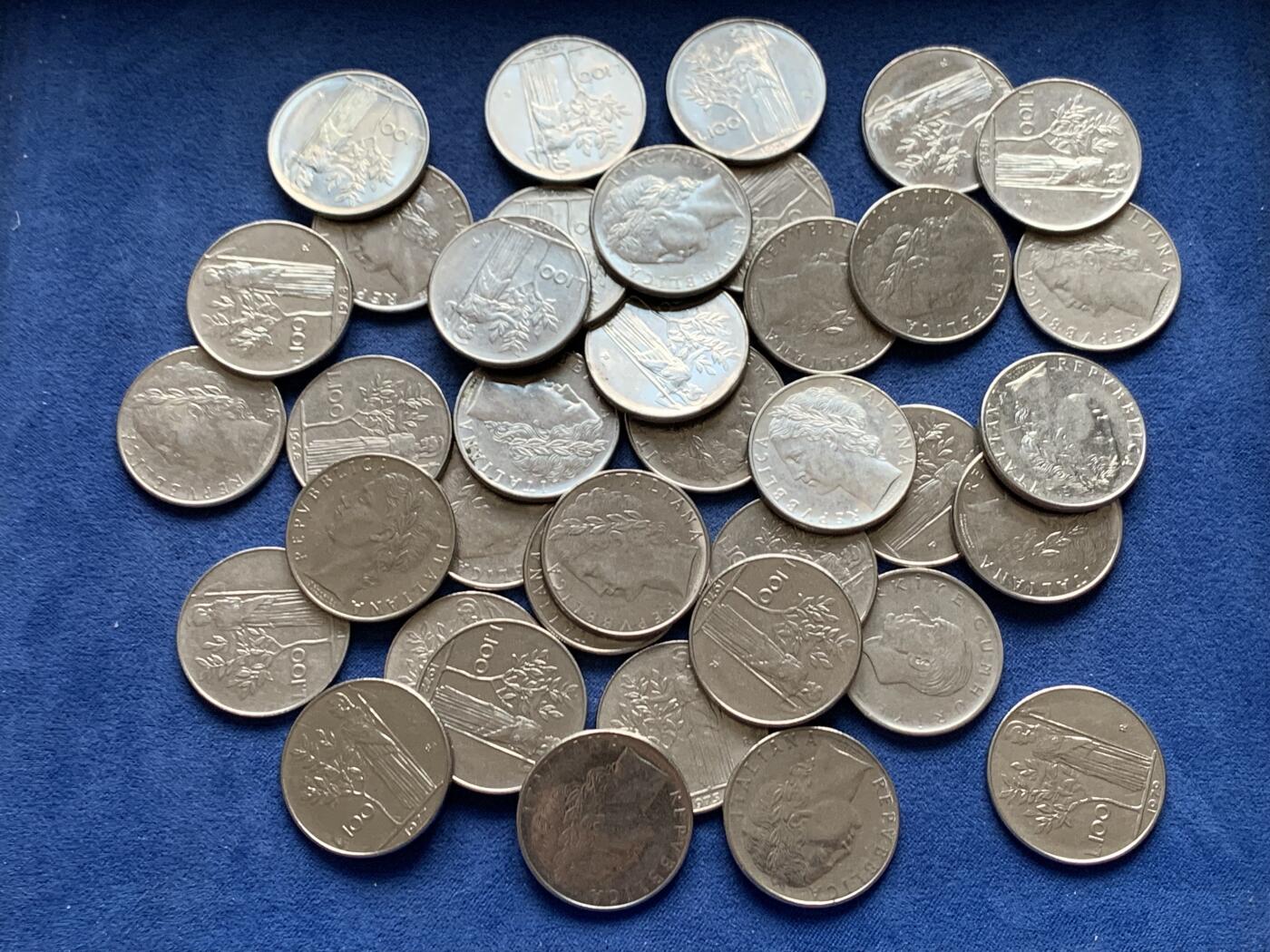 《竞宝斋》第447场 周日，周一，2场连拍 （全场包邮） 37枚一组 意大利100里拉钢币36枚+土耳其1960年1里拉钢币1枚 年份细节见图