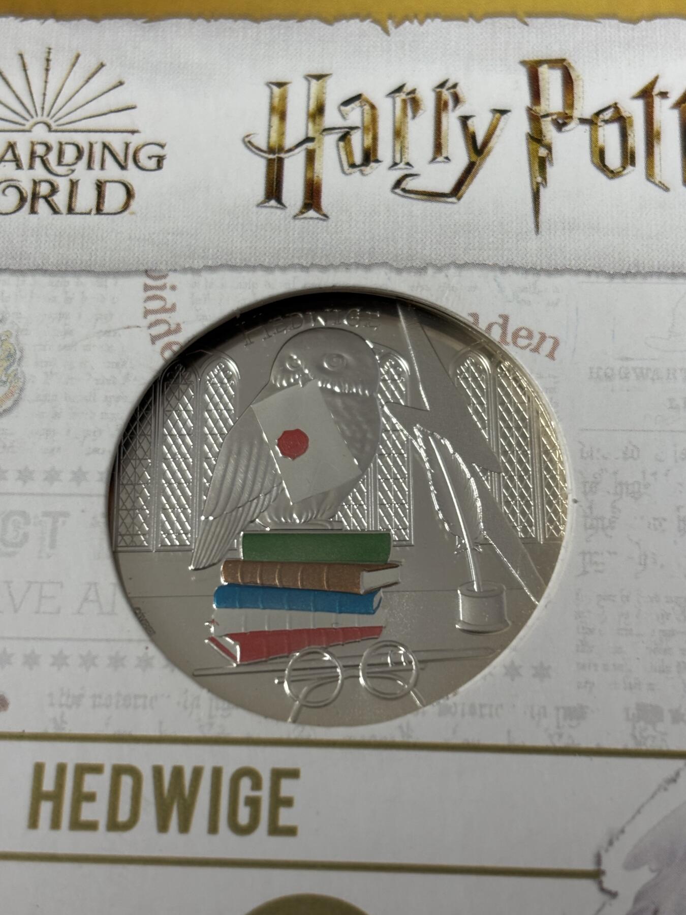 第186期拍卖 法国2021年哈利波特系列2组海德薇的信50欧彩银币原卡册，900银，41克