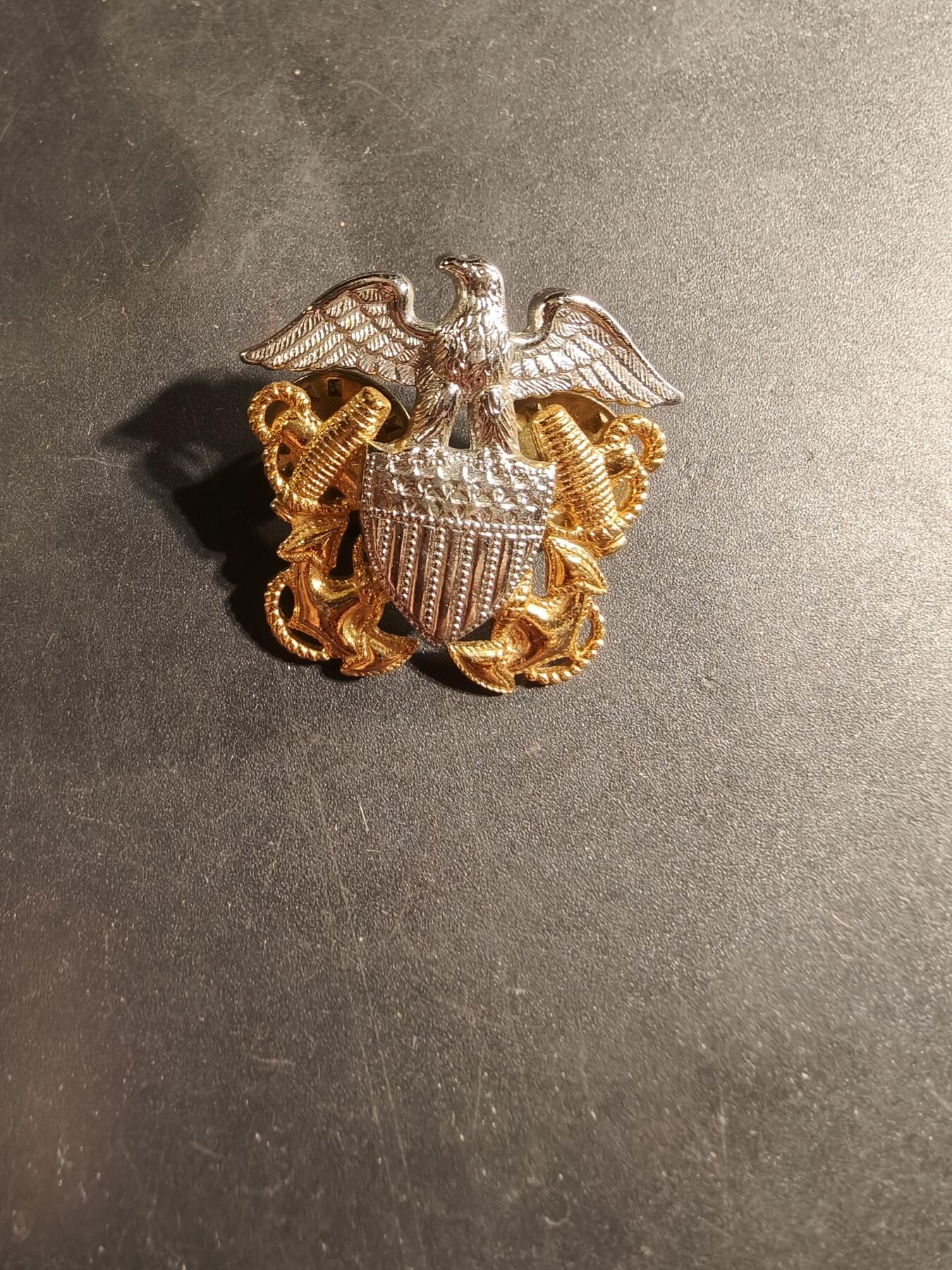 老王徽章第169期 美国海军船帽帽徽     带厂标