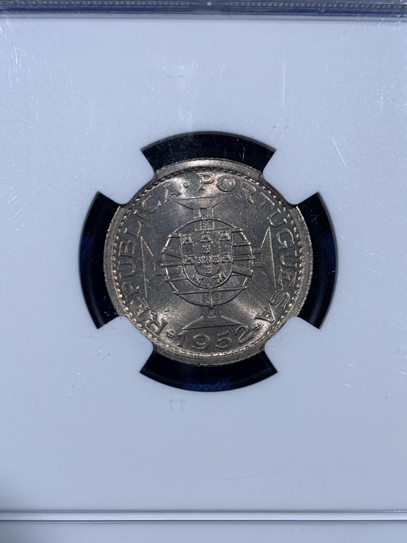 《竞宝斋》第447场 周日，周一，2场连拍 （全场包邮） NGC MS64 澳门1952年首版伍毫，流通充分，高分难得。