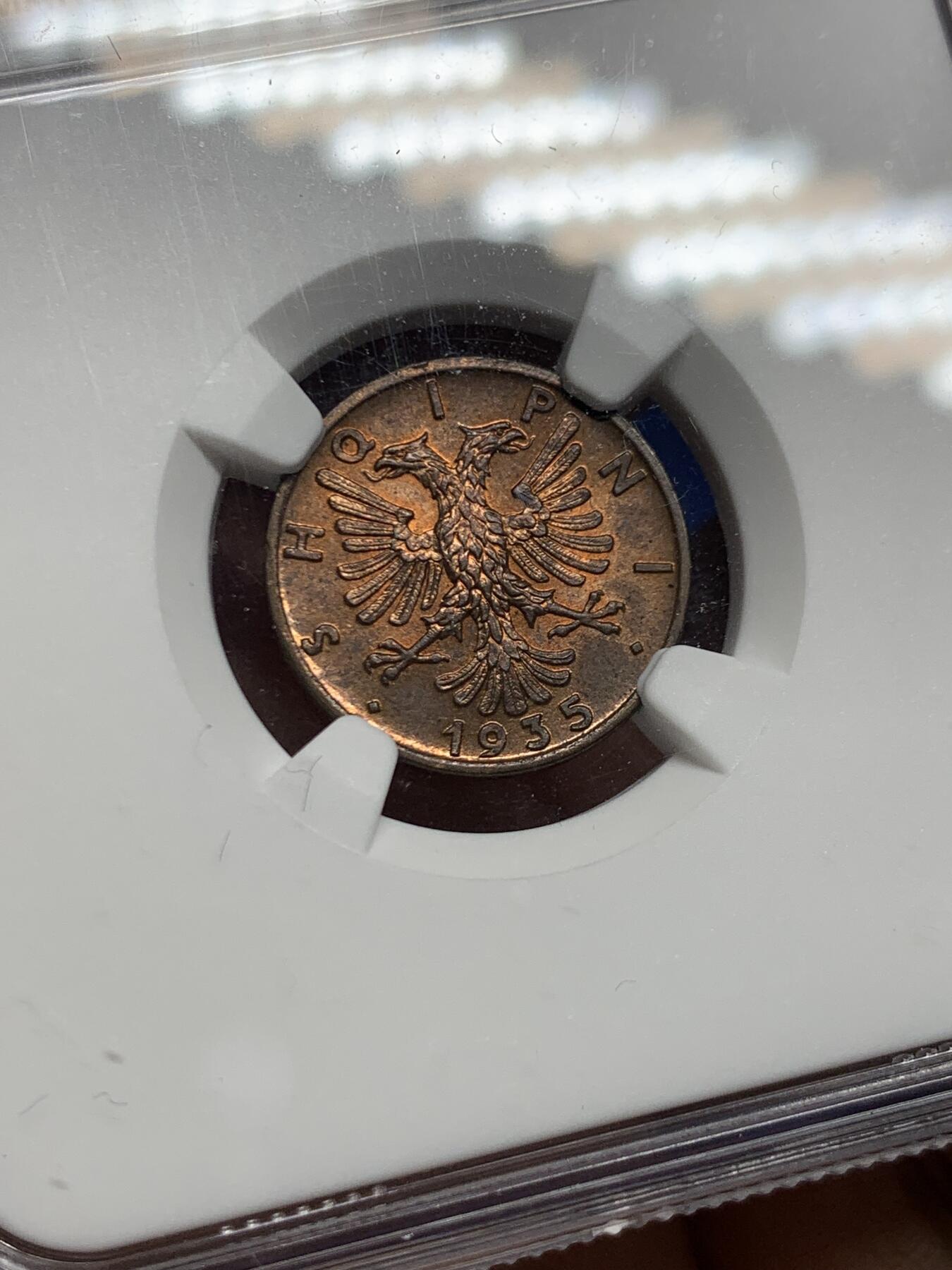 《竞宝斋》第447场 周日，周一，2场连拍 （全场包邮） NGC MS64RB 阿尔巴尼亚 1935年 QINDAR铜币