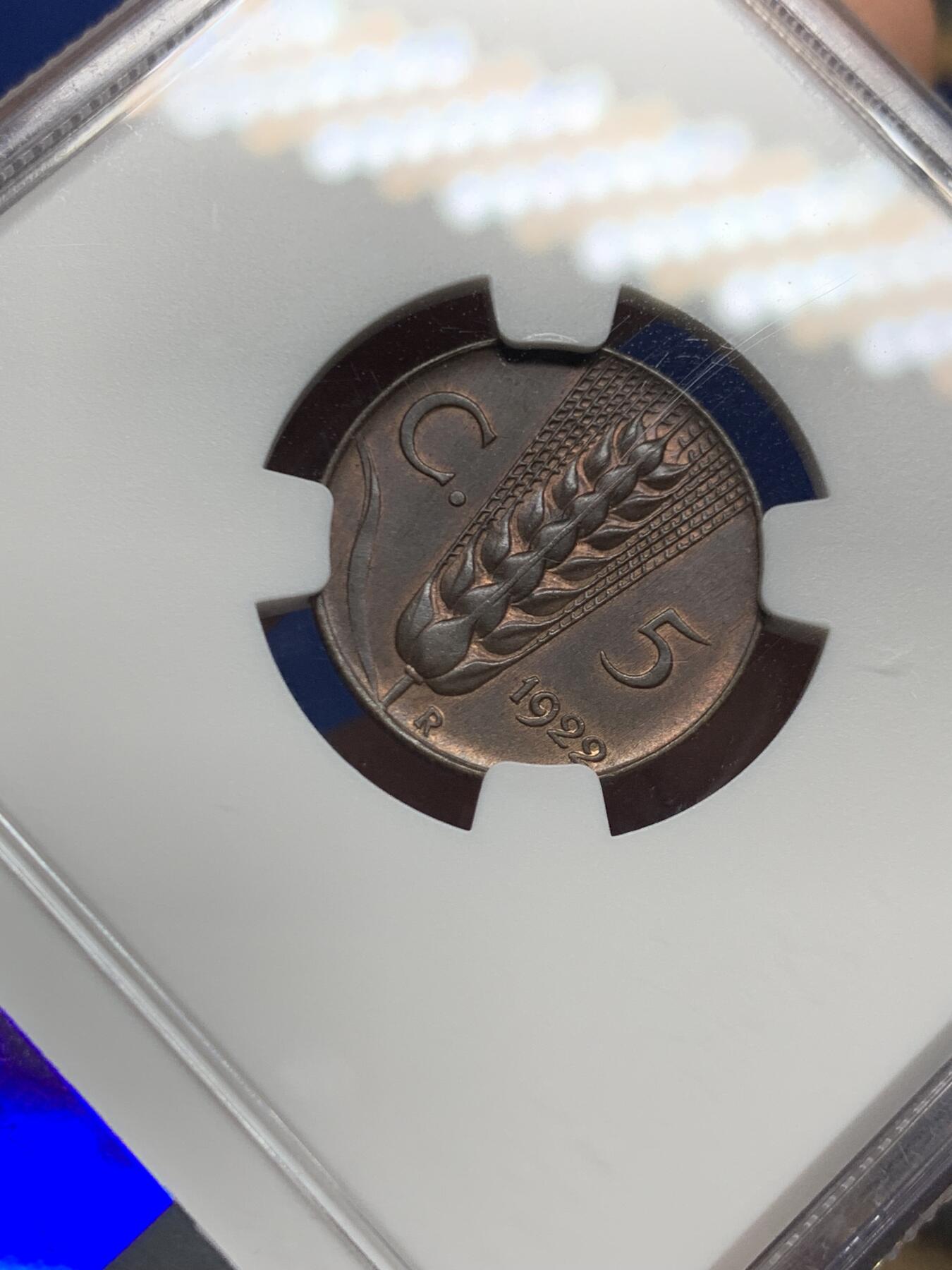 《竞宝斋》第447场 周日，周一，2场连拍 （全场包邮） NGC MS63BN 意大利1922年麦穗五分铜币，意大利经典品种，巧克力包浆十分好看