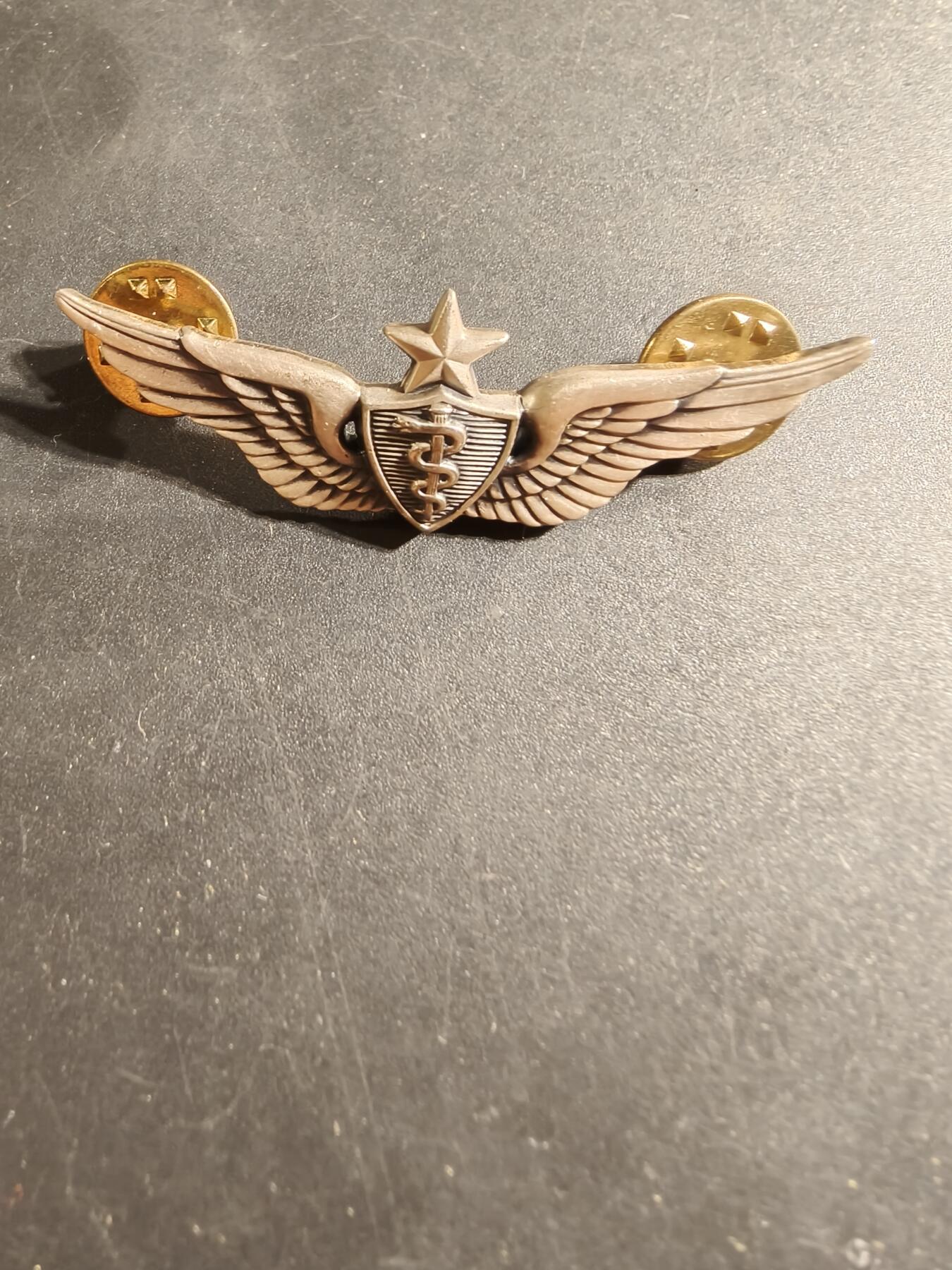 老王徽章第169期 美国空军军医中级技能章    925银    2英寸