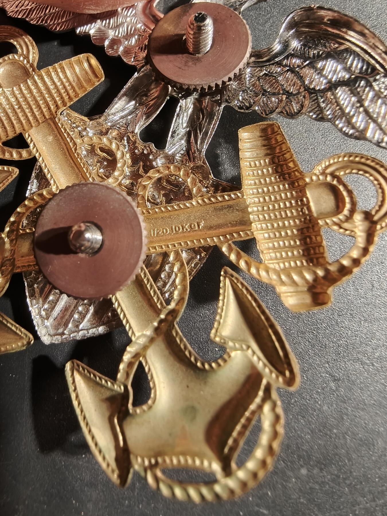 老王徽章第169期 美国海军大檐帽帽徽     包10k金