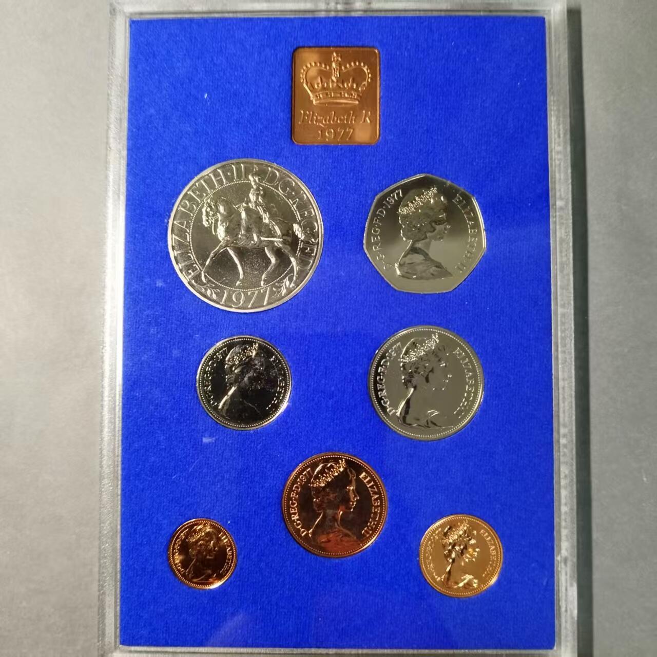 长老汇蛇年精选第八十一场拍卖 英国1977年精制7枚套币，含登基精制纪念币，带外纸壳