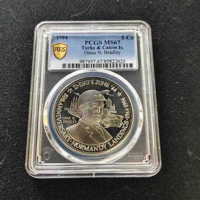 【全场包邮】纯粹捡漏拍487场（免费代拍第24场） - 【收藏级·冠军分】特克斯和凯克斯群岛1994年5克朗D-DAY日50周年奥马尔·纳尔逊·布拉德利精制纪念币-PCGS MS67