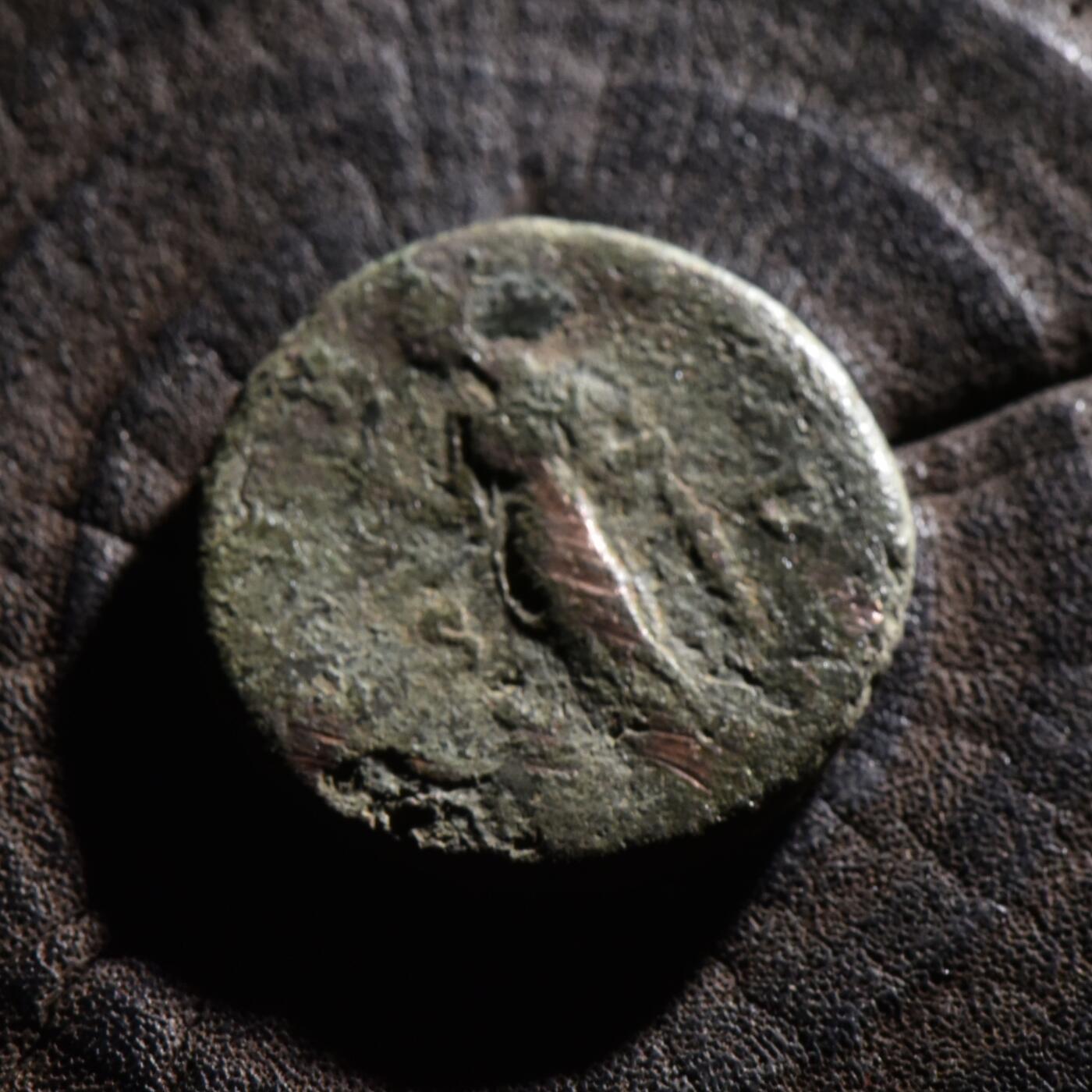 【良泉】【元旦直播场】1月1日晚19.30点开拍！208组西方古代钱币、日本朝鲜花钱 公元141年【古罗马】安东尼·庇护之妻-大福斯蒂娜，追思版，阿斯铜币，9.83克