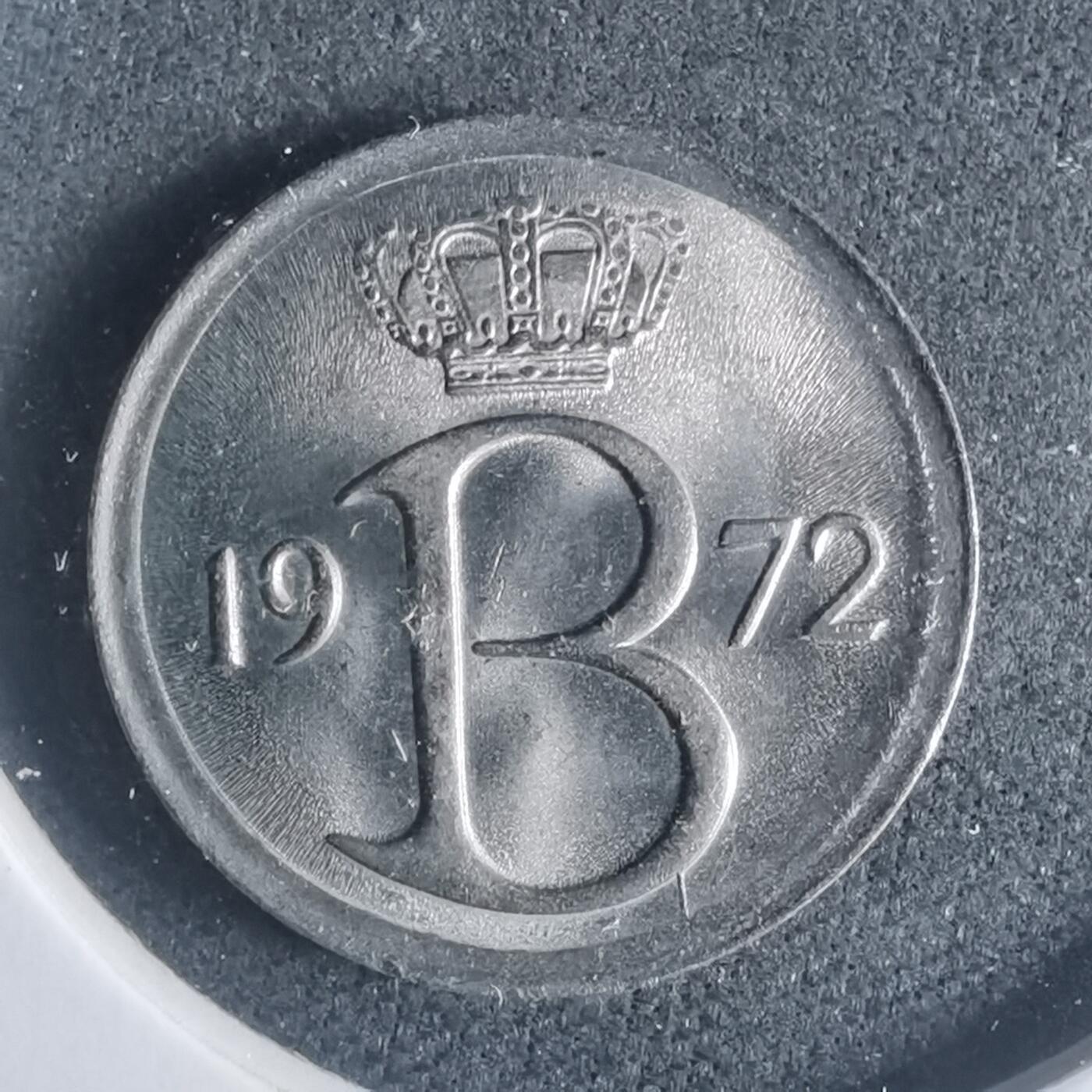 沼泽如烟--第931场 比利时1972年25分