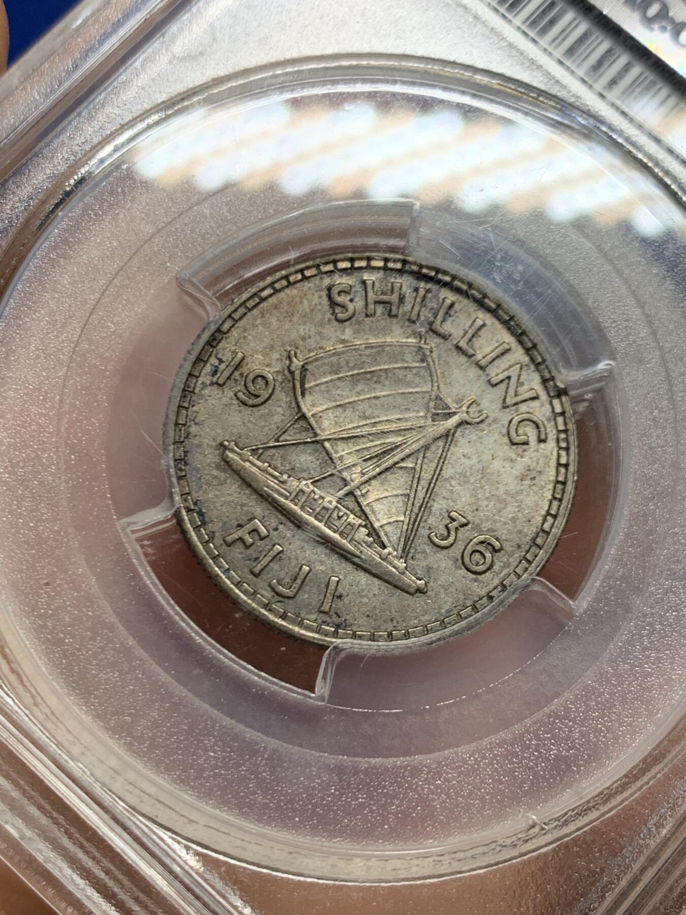 《竞宝斋》第447场 周日，周一，2场连拍 （全场包邮） PCGS AU55 英属斐济1936年乔治五世1先令银币，淡淡包浆，值得拥有，英属小众品种