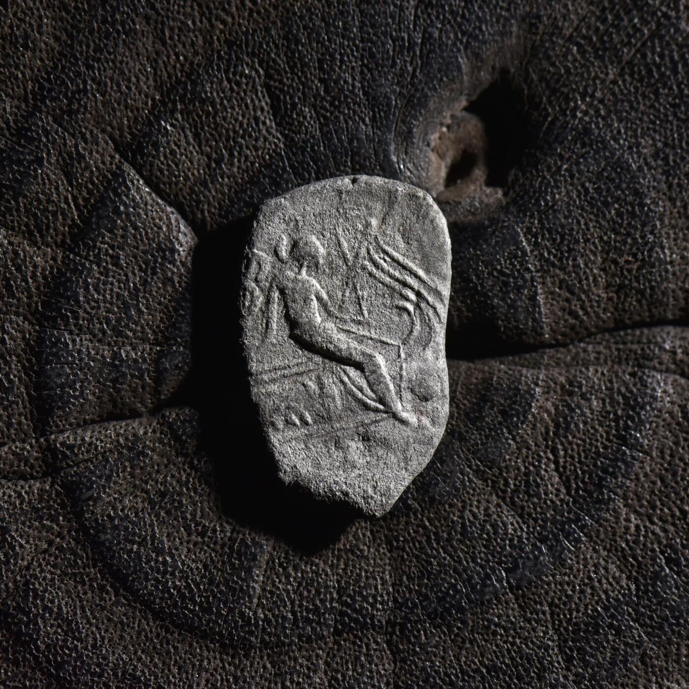 【良泉】【元旦直播场】1月1日晚19.30点开拍！208组西方古代钱币、日本朝鲜花钱 【藏家出品A】古希腊 水泽仙女4奥波银币 正面仙女头像，背面仙女坐在船头，公元前3-前2世纪深打好品，1.37克