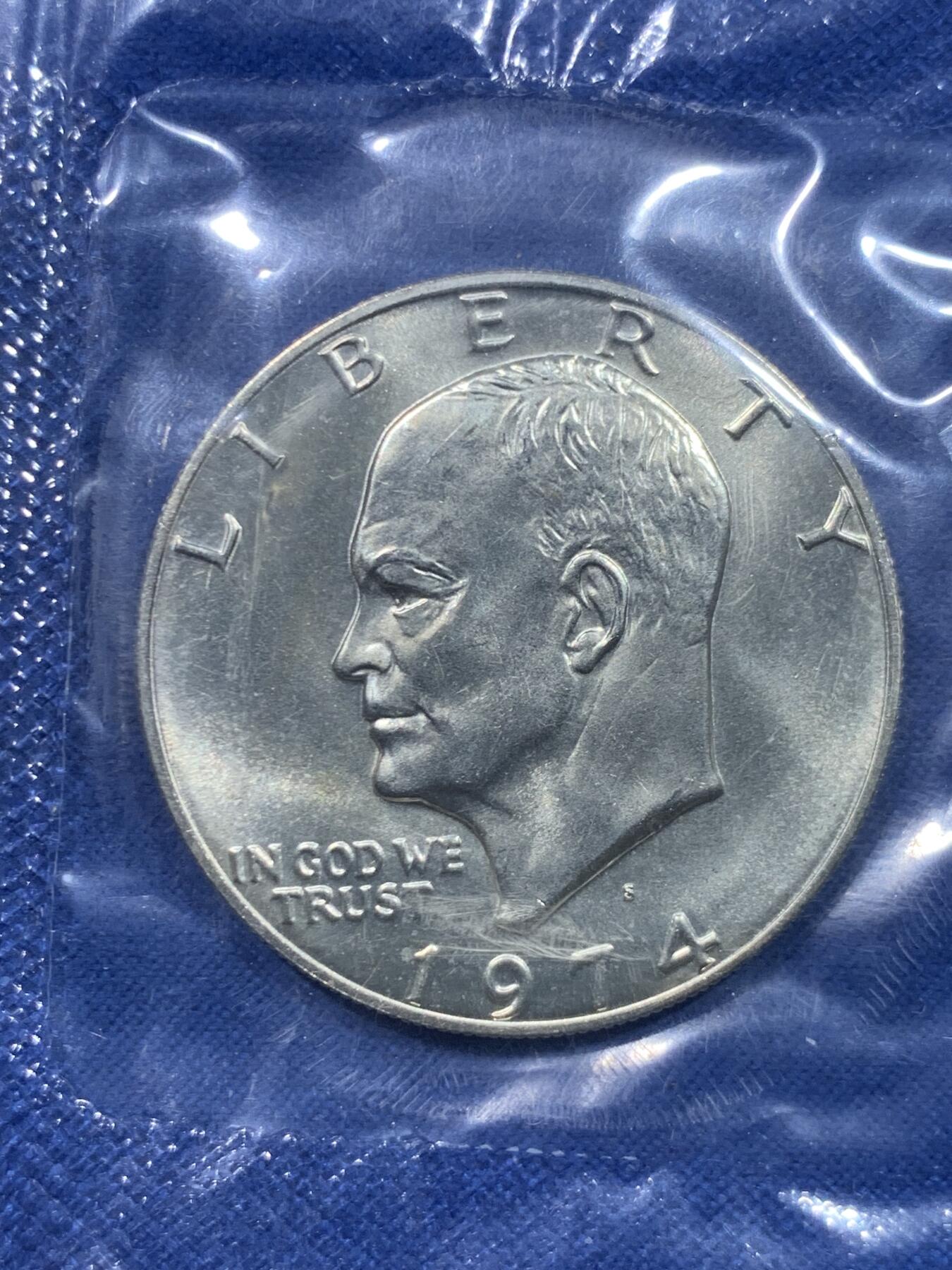 《竞宝斋》第447场 周日，周一，2场连拍 （全场包邮） 美国1974年艾森豪威尔1美元大银币 原封未拆