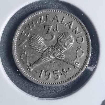 沼泽如烟--第932场 - 新西兰1954年3便士