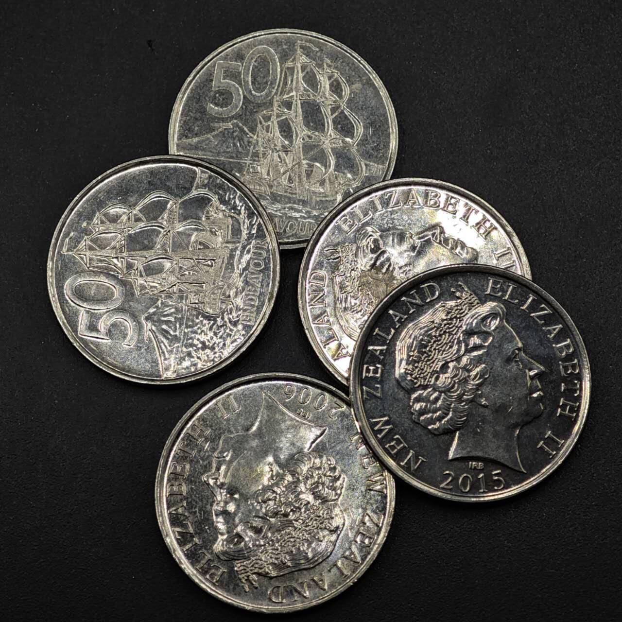 【淘币小摊】实时拍第八百二十七拍   散币场   满百包邮可预留二周 每周一统一发货   新西兰50分5枚