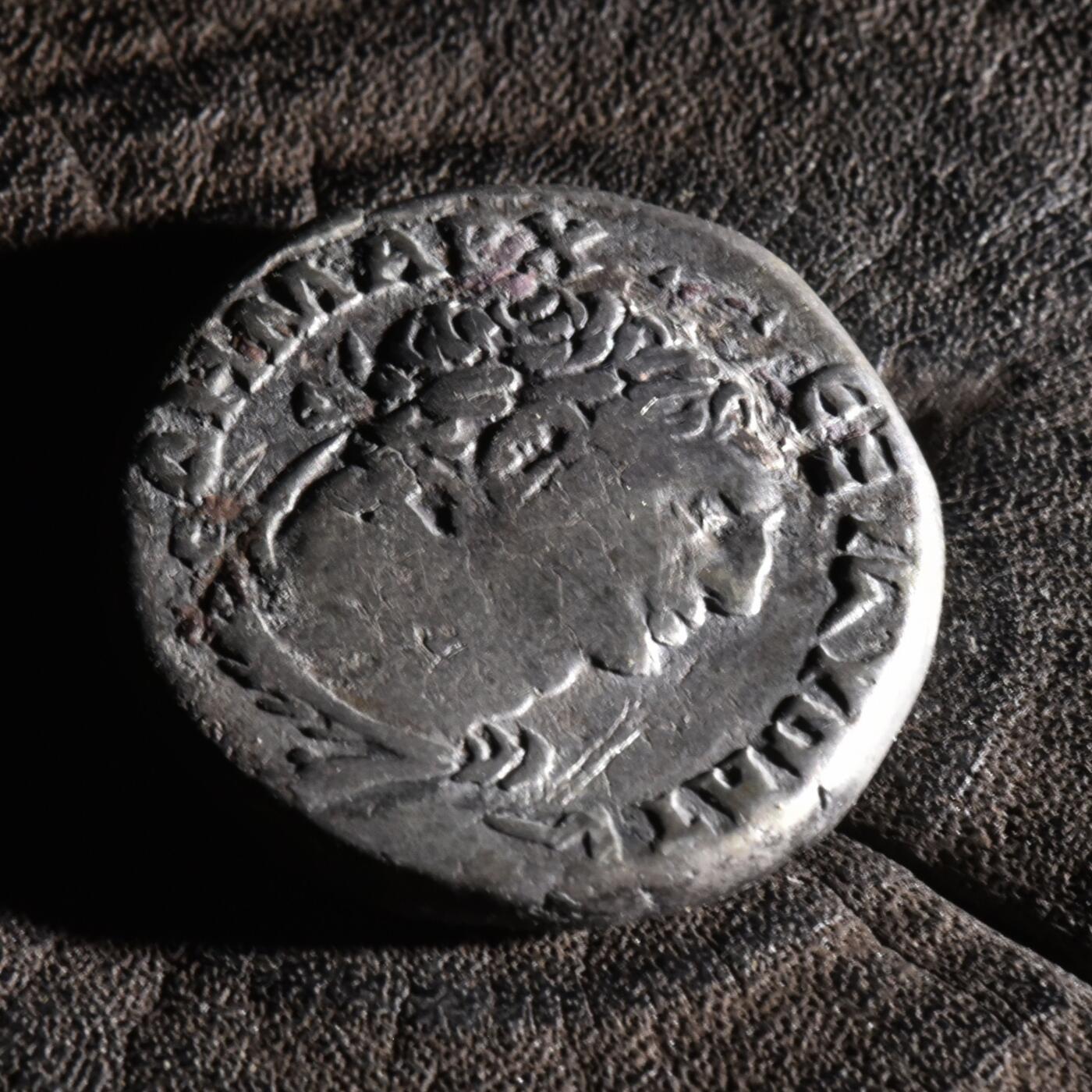 【良泉】【元旦直播场】1月1日晚19.30点开拍！208组西方古代钱币、日本朝鲜花钱 【极美品！】13.26克，公元110-111年【古罗马】图拉真，腓尼基行省推罗城打制“梅尔卡特”四德拉克马银币