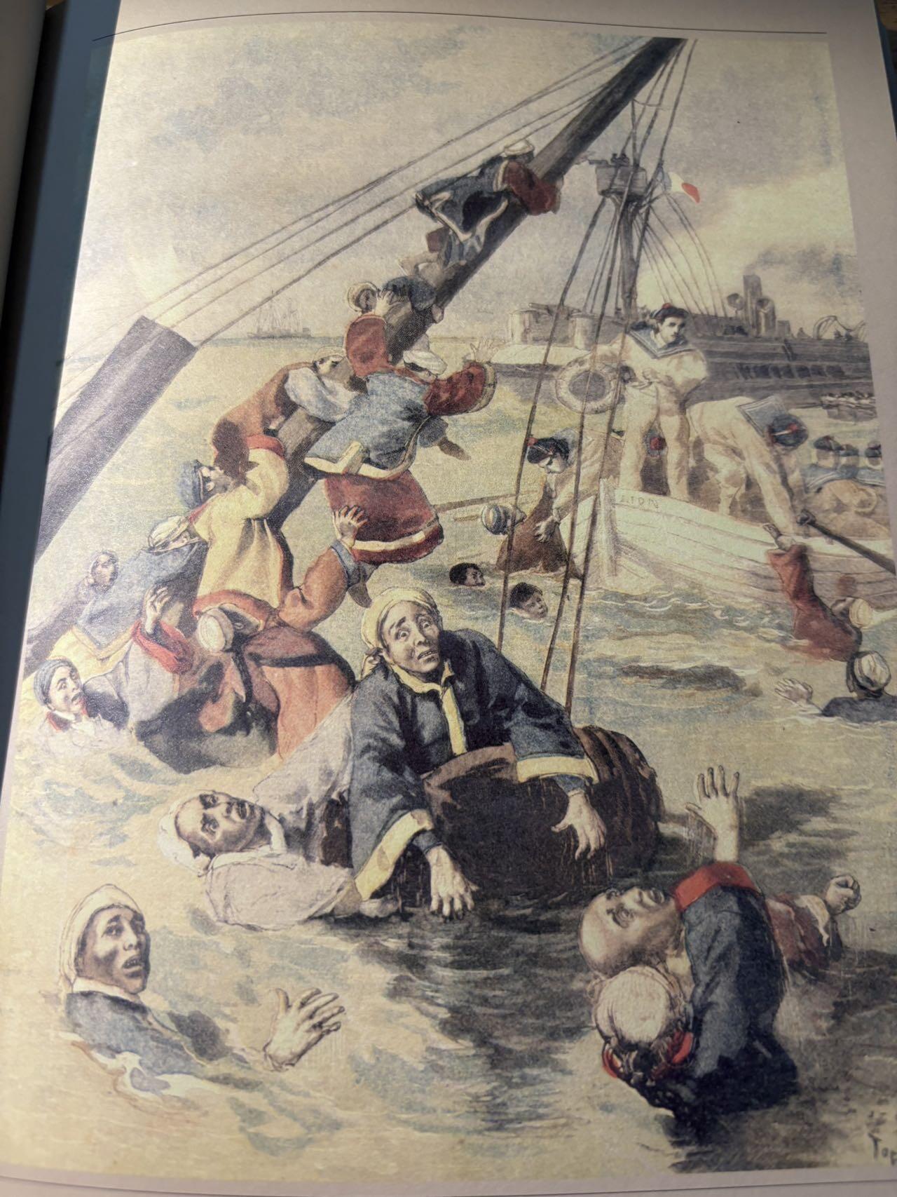 盛世勋华——号角文化勋章邮票专场拍卖第294期 遗失在西方的中国史-法国彩色画报记录的中国1850-1937全套，重点是法国小巴黎人报和小日报画报对中国的描述和偏见，彩色印刷，内容翔实，上下两本共500多页