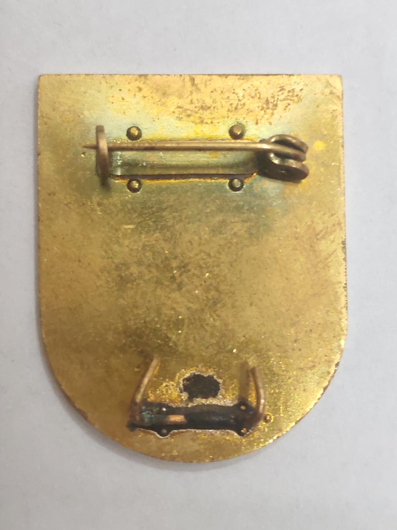 韵星假日拍卖第三十二期 -- Rimey Holidays Auction 32 民主德国优秀民防服务奖章