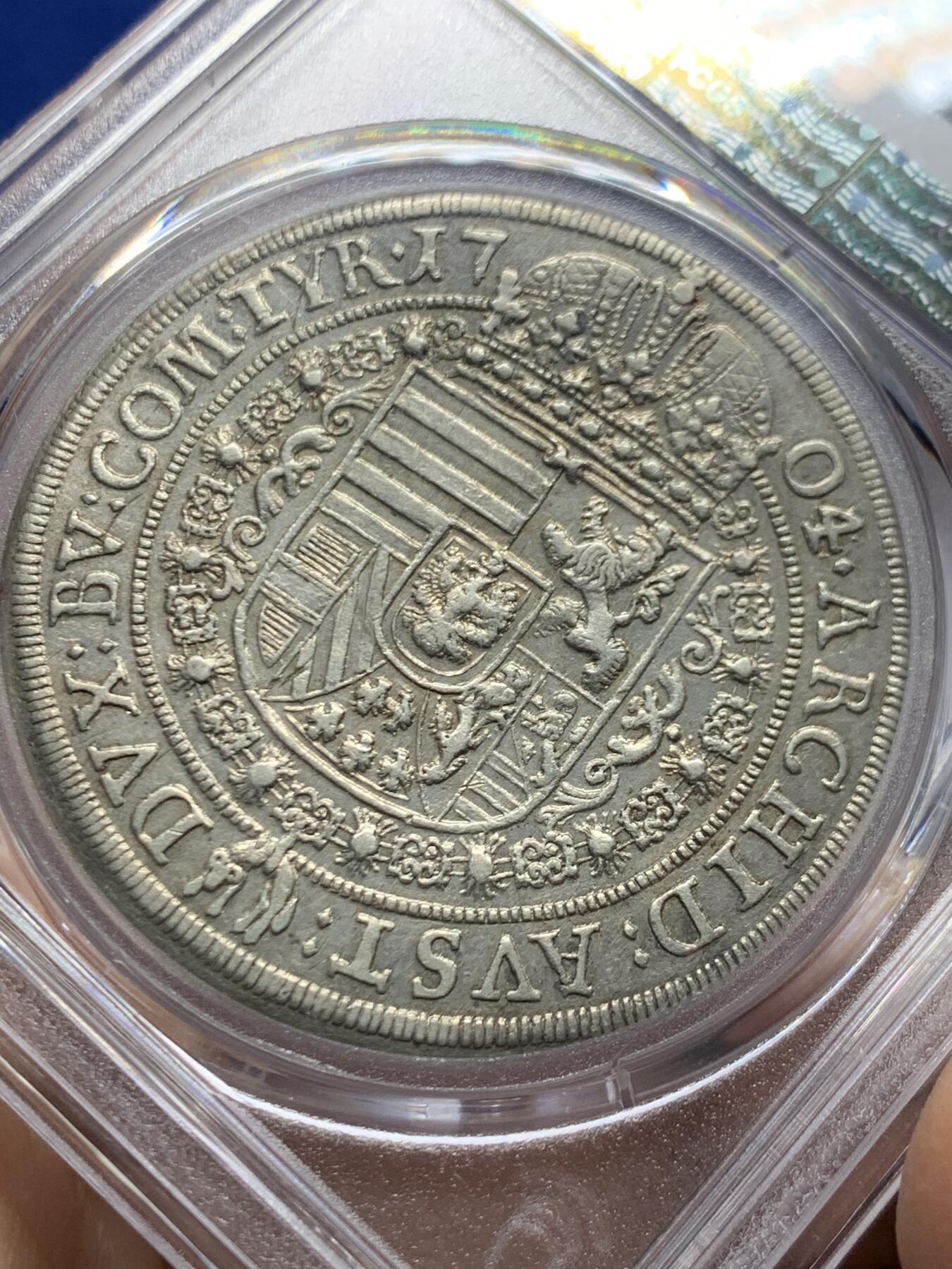 《竞宝斋》第447场 周日，周一，2场连拍 （全场包邮） PCGS AU55 奥地利帝国蒂罗尔州1704/3年骑字版利奥波德一世泰勒大银币 哈尔厂铸造 不多见的品种 大披发地包天造型 值得入手