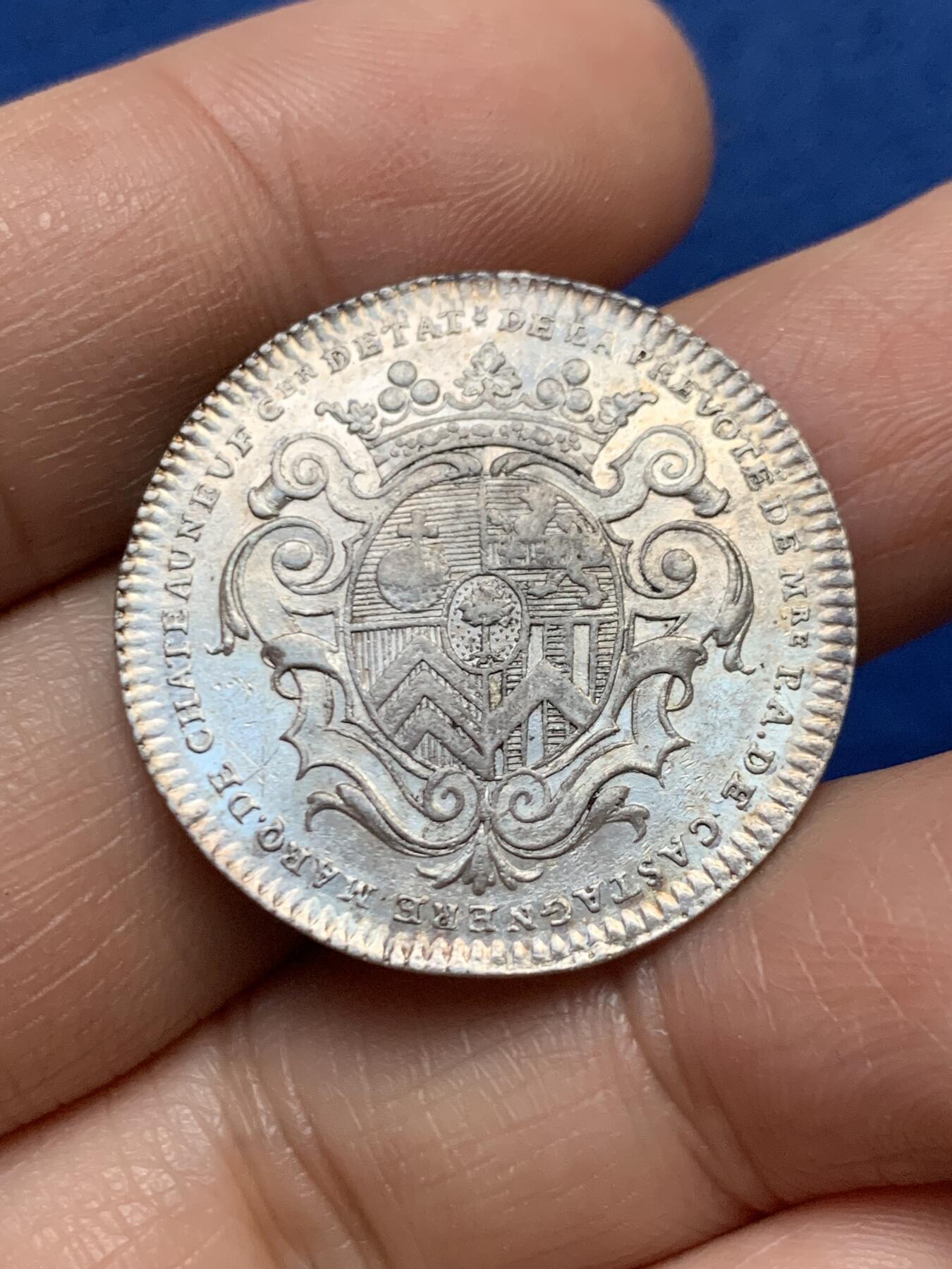 《竞宝斋》第447场 周日，周一，2场连拍 （全场包邮） 法国法兰西岛城镇银质代币，7.35g，29mm。