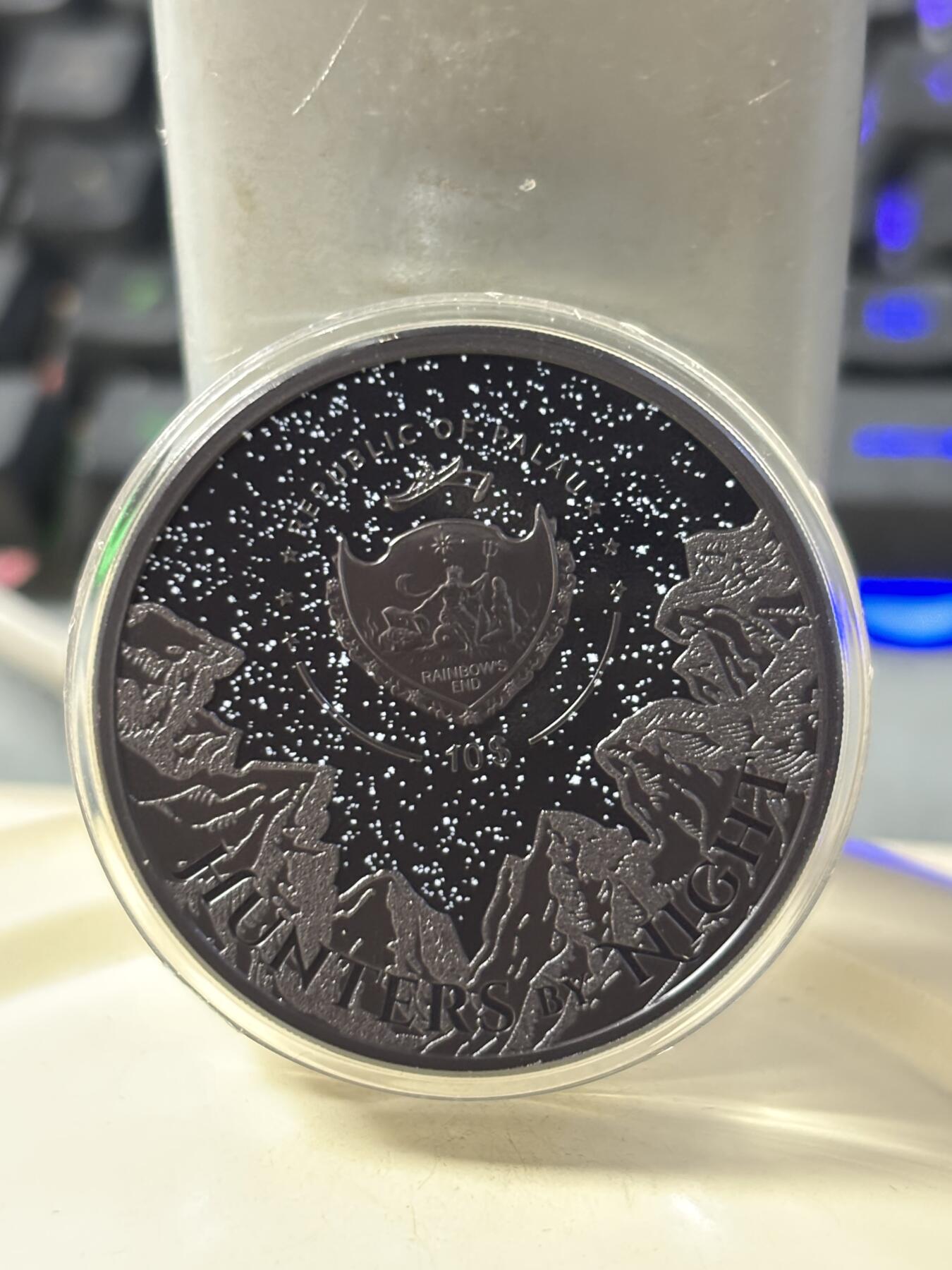 第186期拍卖 帕劳2023年夜间猎人系列凯门鳄曜石黑2盎司彩银币，9999银，发行量888枚