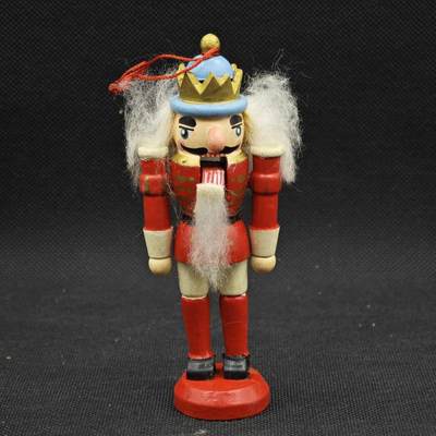 【淘币小摊】限时拍第八百三十拍  散币纸币邮票场  满百包邮可预留两周  周一统一发货  - 木质玩偶高13cm