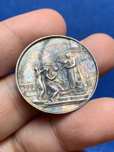 《竞宝斋》第447场 周日，周一，2场连拍 （全场包邮） - 法国结婚银质纪念章 11.2克 29.8mm 早期无边铭 细节见图