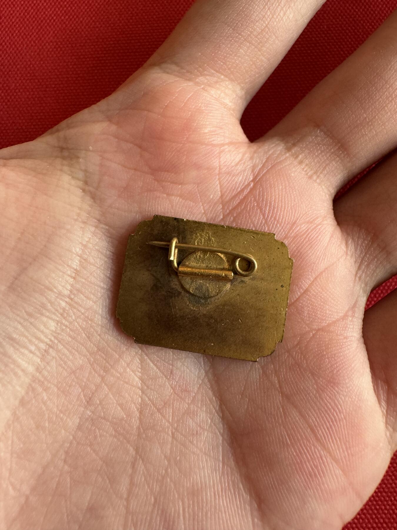 五哥徽章群   14号周日晚上八点4群联拍 铜章