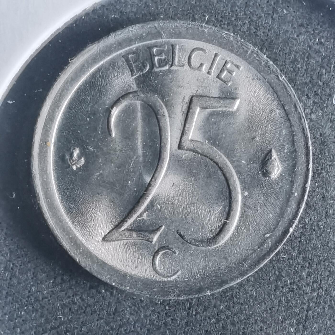 沼泽如烟--第931场 比利时1972年25分