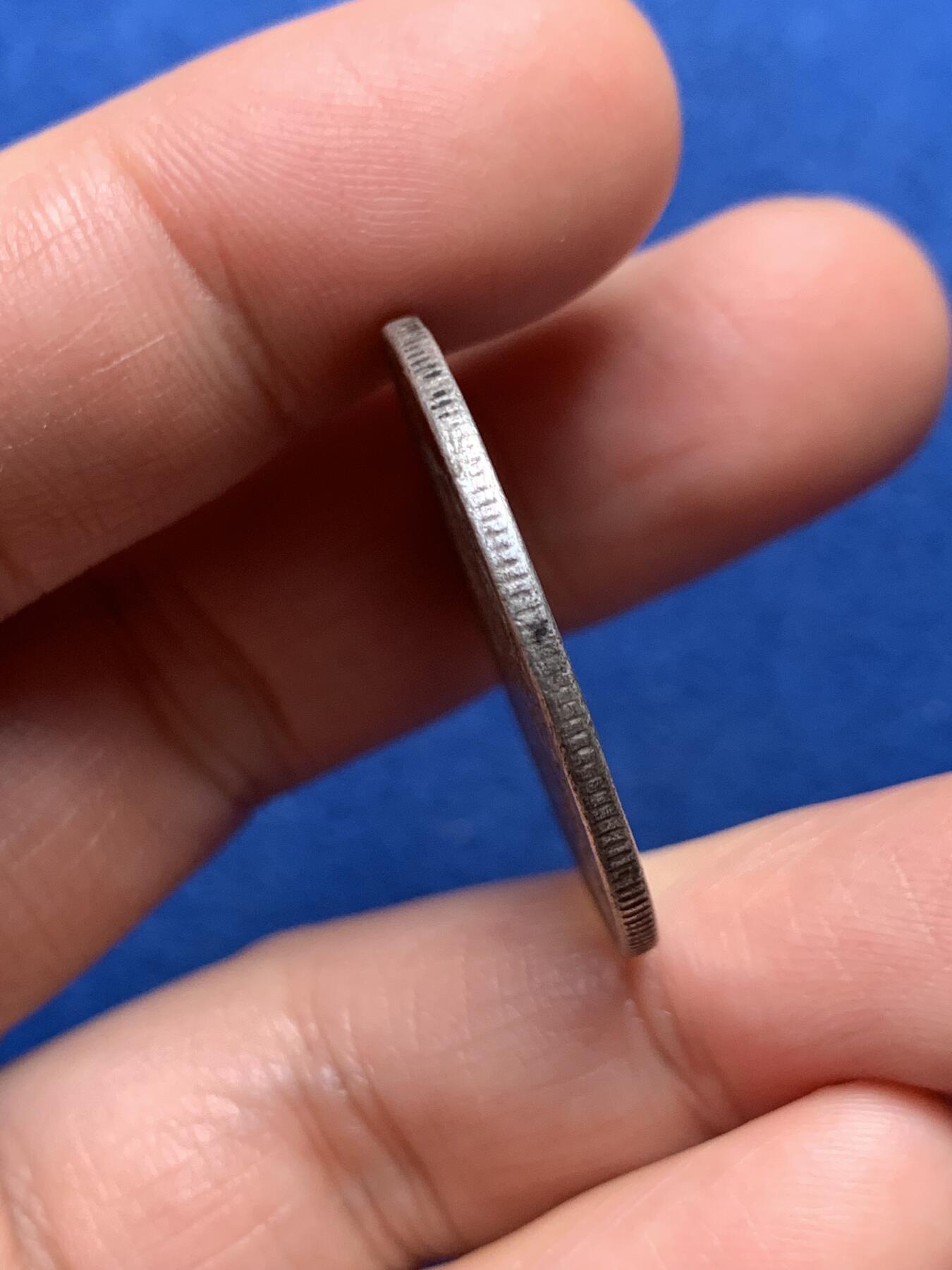 《竞宝斋》第447场 周日，周一，2场连拍 （全场包邮） 缅甸孔雀1KYAT银币 细节见图