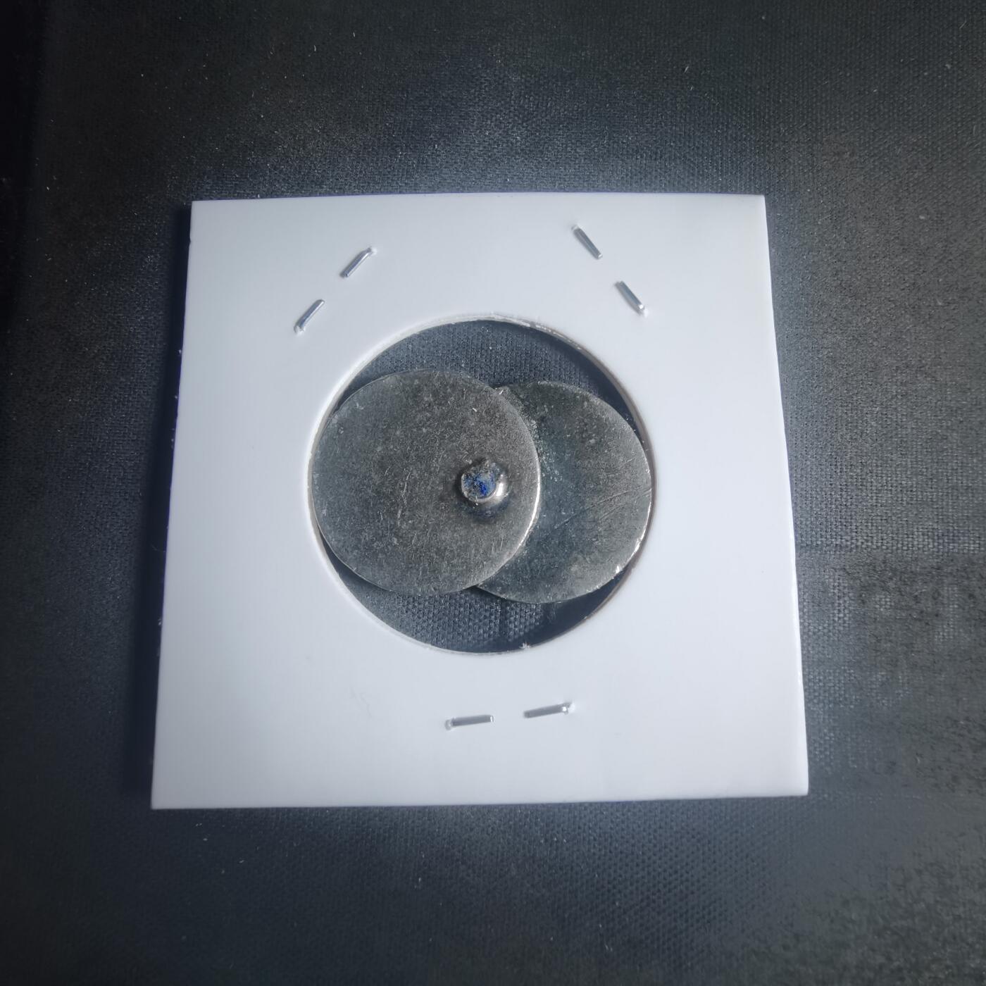 沼泽如烟--第932场 焊一起的