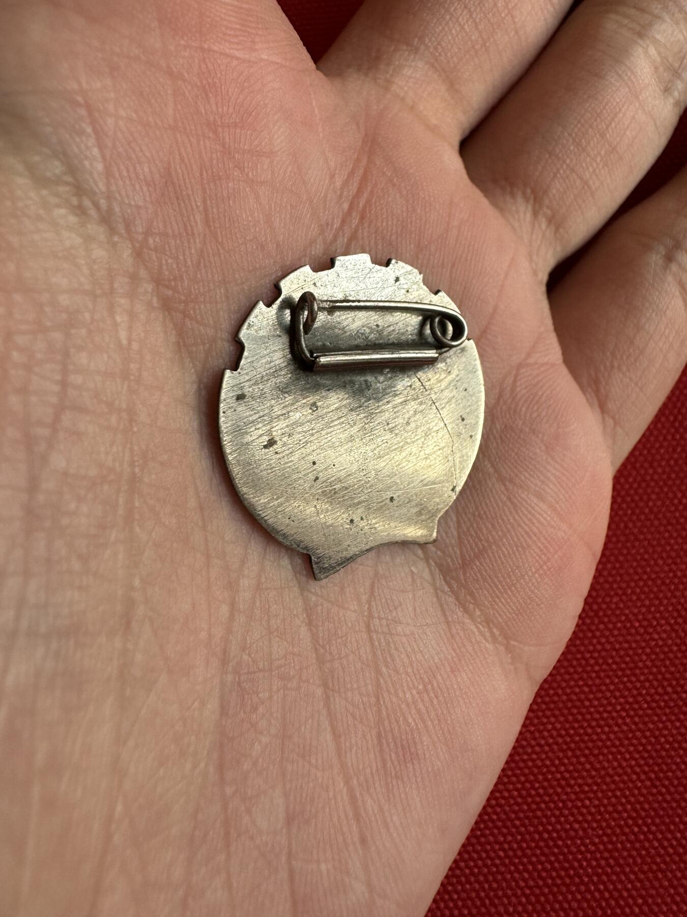 五哥徽章群   14号周日晚上八点4群联拍 铜章