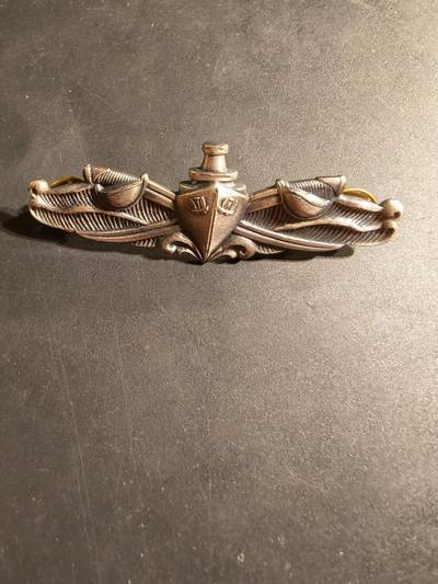 老王徽章第169期 - 美国海军水面战专家证章     带厂标