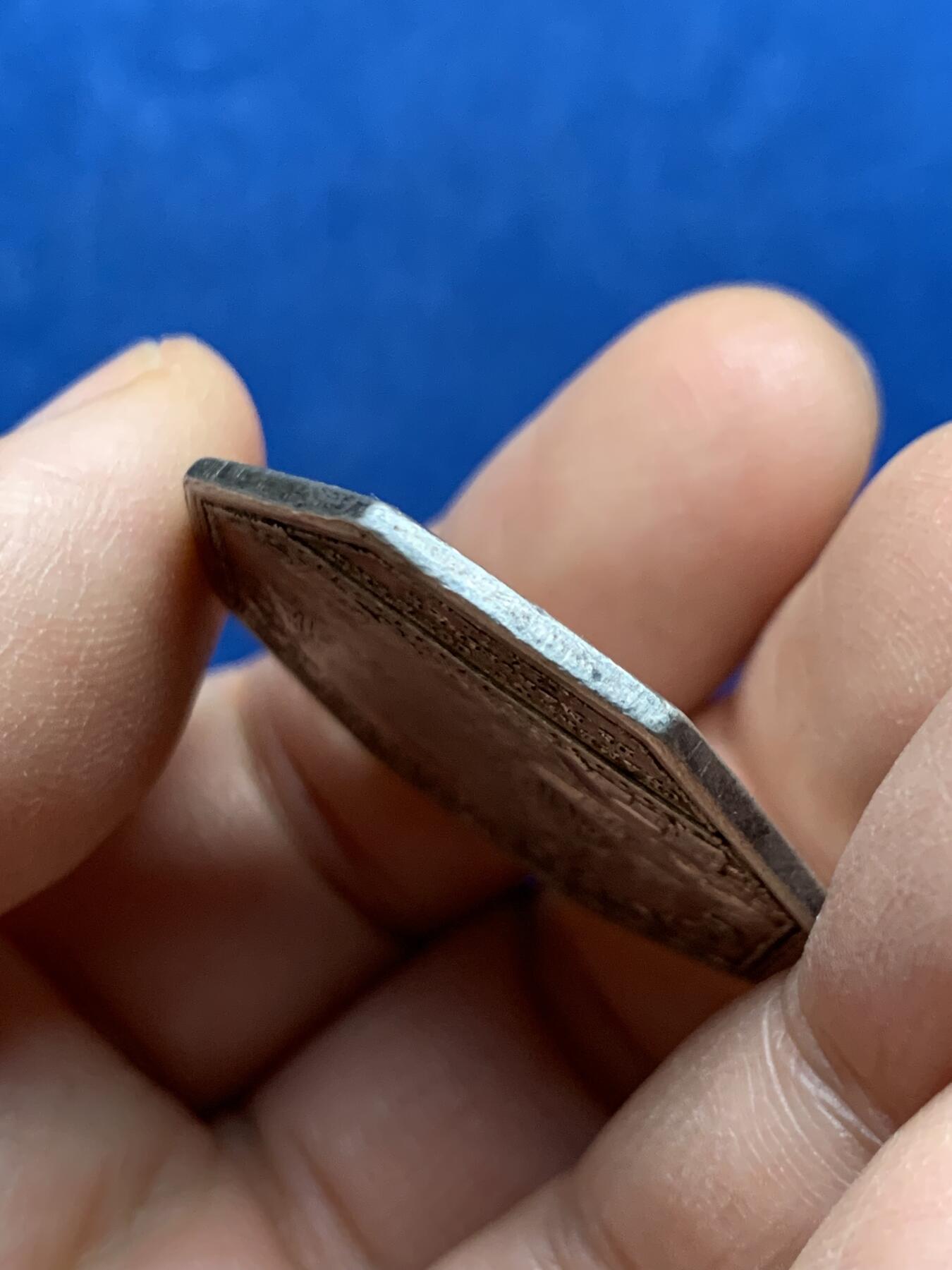 《竞宝斋》第447场 周日，周一，2场连拍 （全场包邮） 法国1775年路易十六马赛港口景观八角银章，原铸无边铭，早期八角少见，33.3mm，16.85克