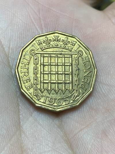 2025年第一百三十六场(总第一百六十二场）外国好品纸夹散币场(免佣金) - 英国🇬🇧1965年3便士(伊丽莎白二世青年桂冠第二版)