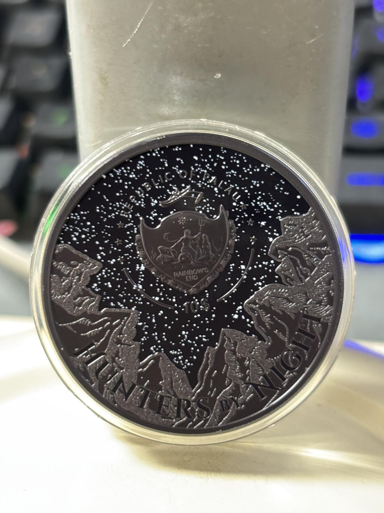 第186期拍卖 帕劳2023年夜间猎人系列凯门鳄曜石黑2盎司彩银币，9999银，发行量888枚