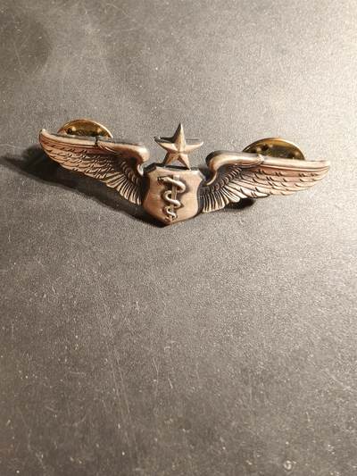 老王徽章第169期 - 美国空军军医中级技能章    925银    2英寸