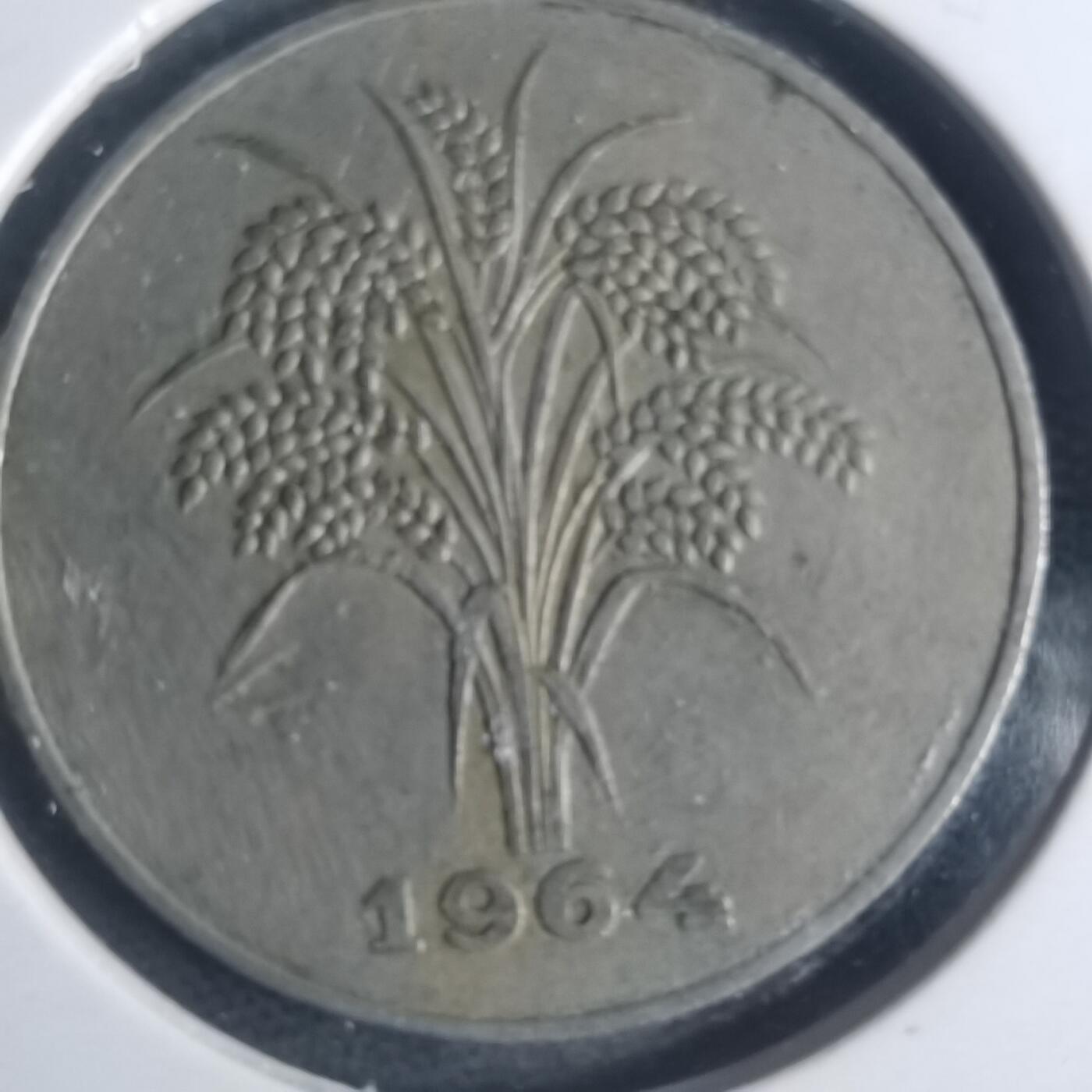 沼泽如烟--第931场 越南1964年10盾