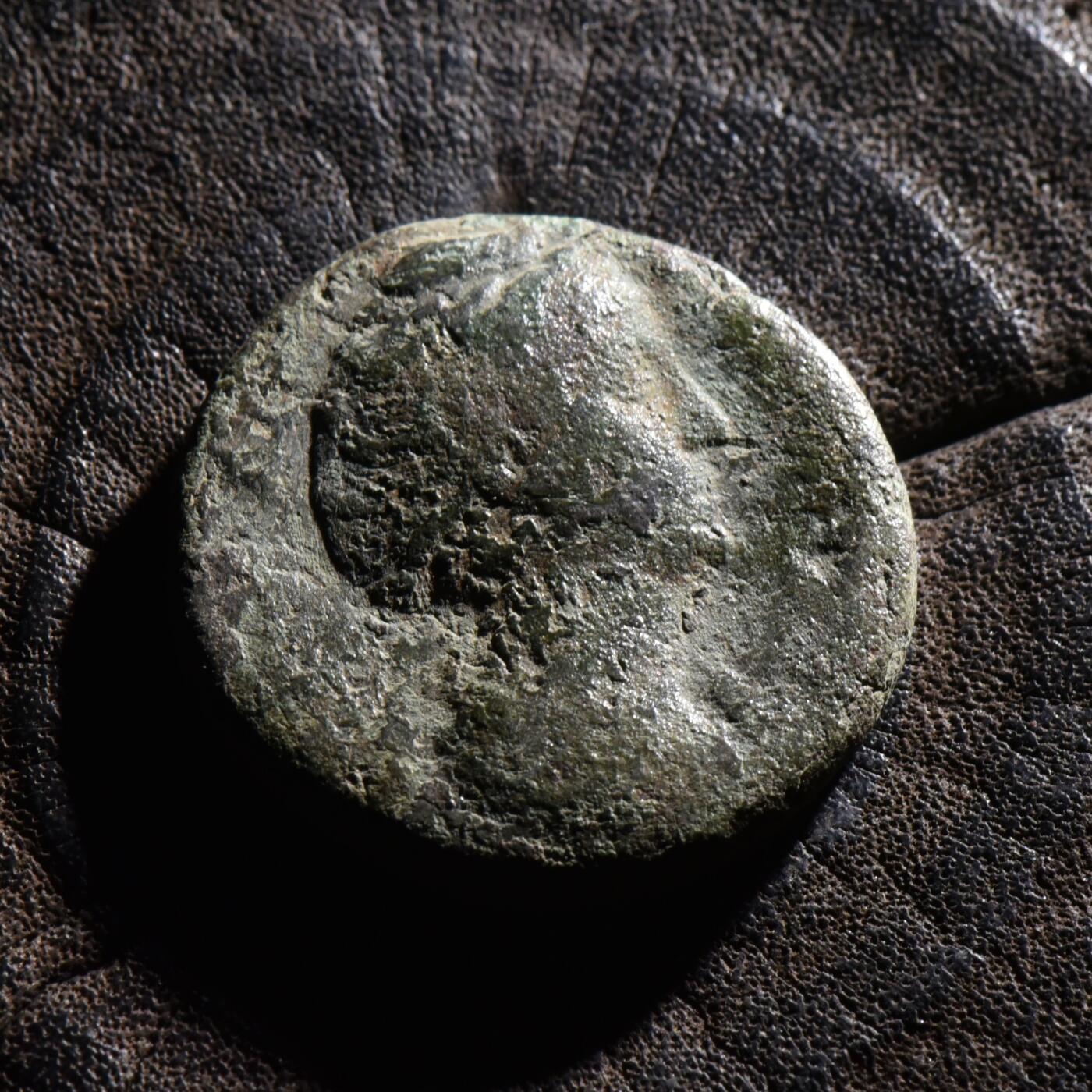 【良泉】【元旦直播场】1月1日晚19.30点开拍！208组西方古代钱币、日本朝鲜花钱 公元141年【古罗马】安东尼·庇护之妻-大福斯蒂娜，追思版，阿斯铜币，9.83克