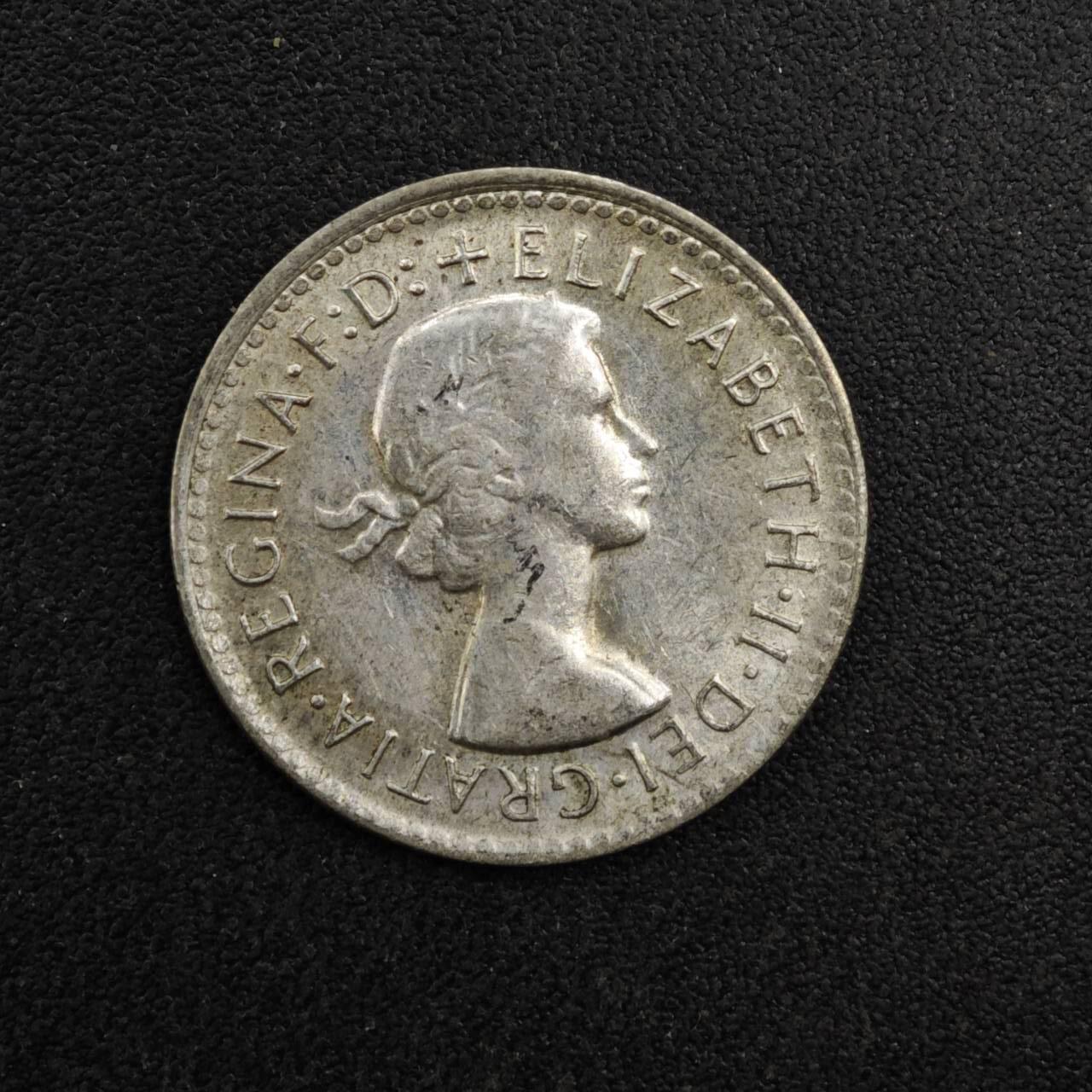 【淘币小摊】实时拍第八百二十七拍   散币场   满百包邮可预留二周 每周一统一发货   澳大利亚1961年伊丽莎白二世3便士银币