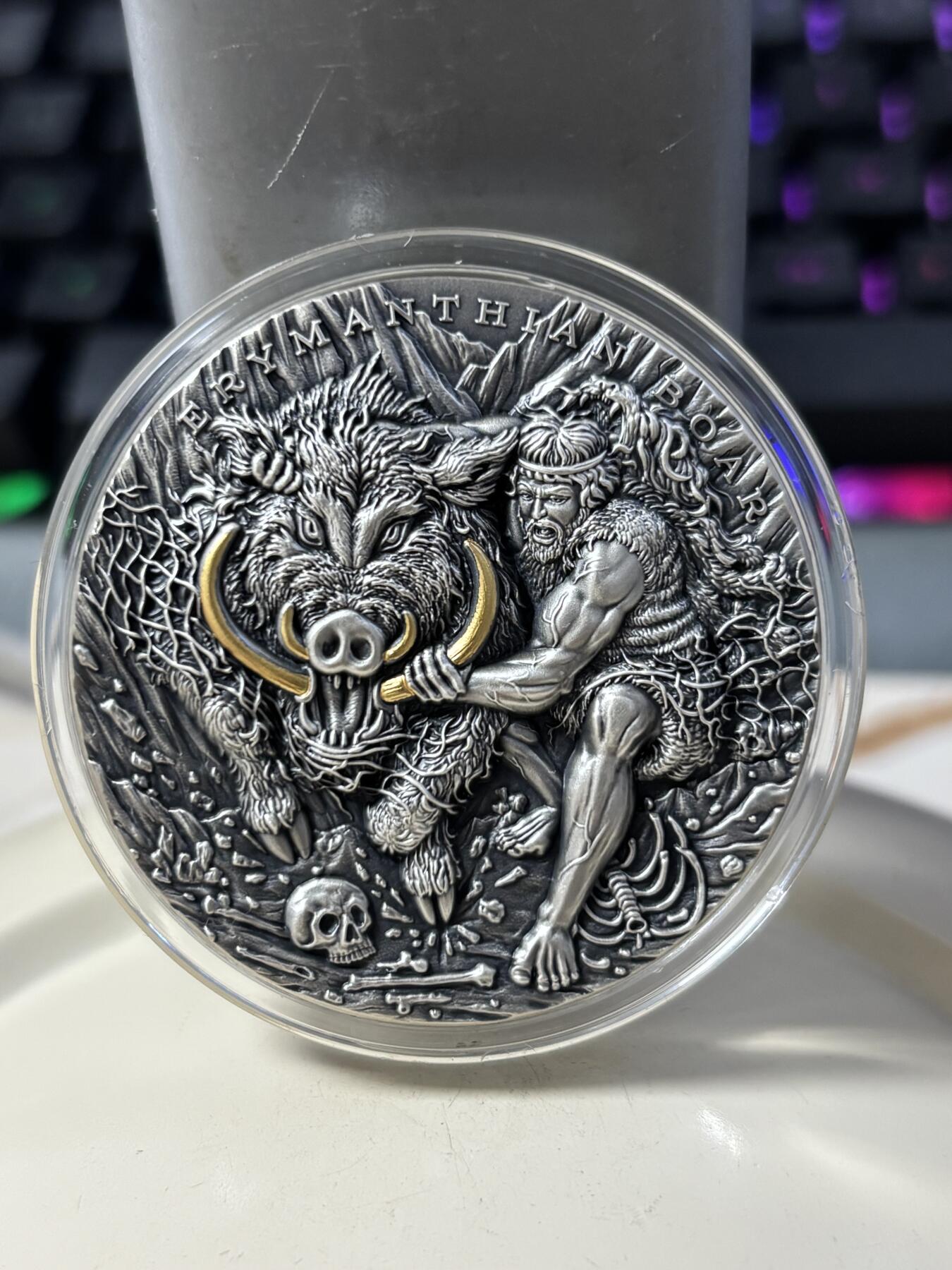 第186期拍卖 纽埃2020年大力神活捉野猪2盎司纪念银币，999银，发行量500枚